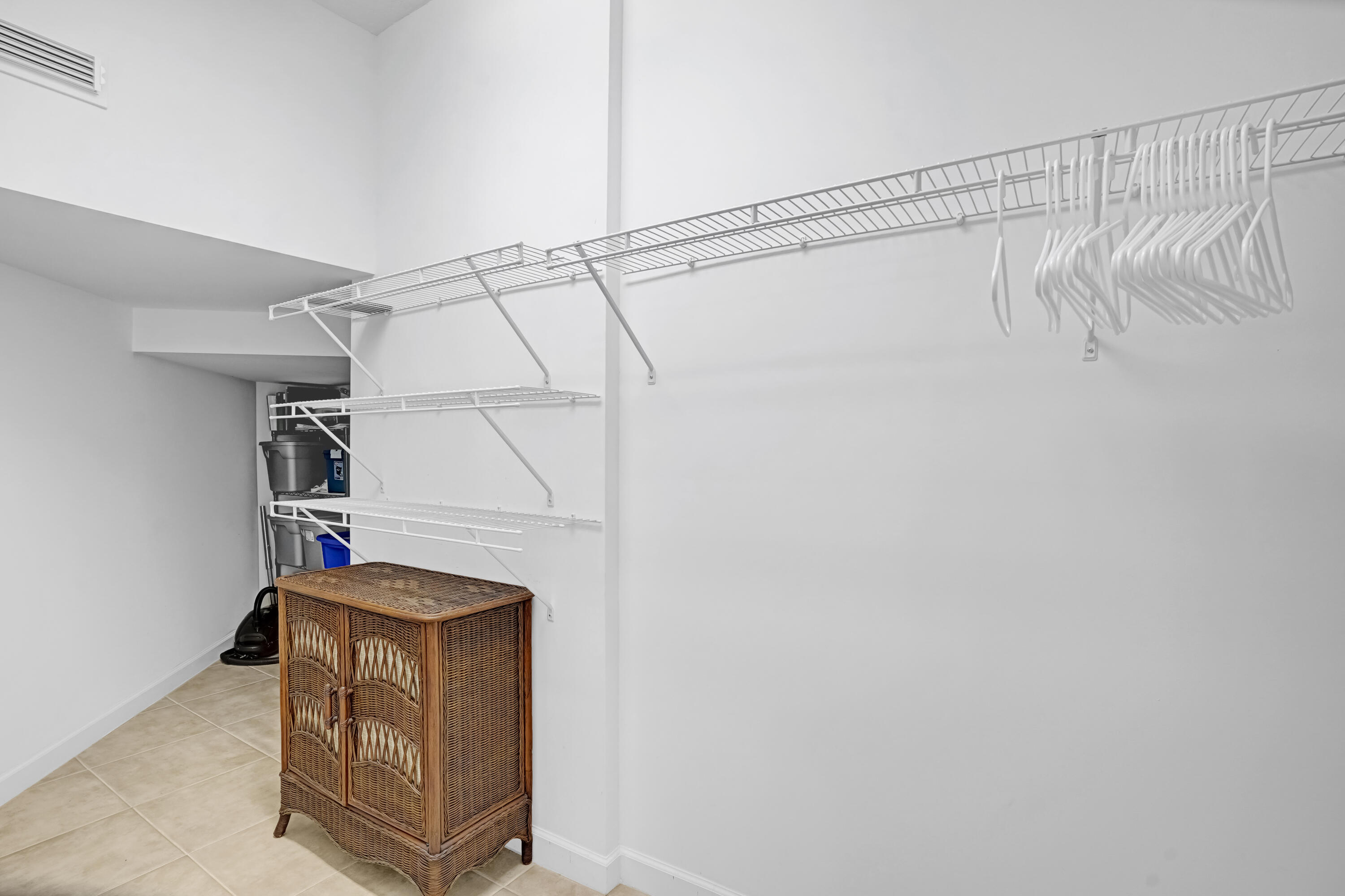 TRADITION PLAT NO 8 - Residential