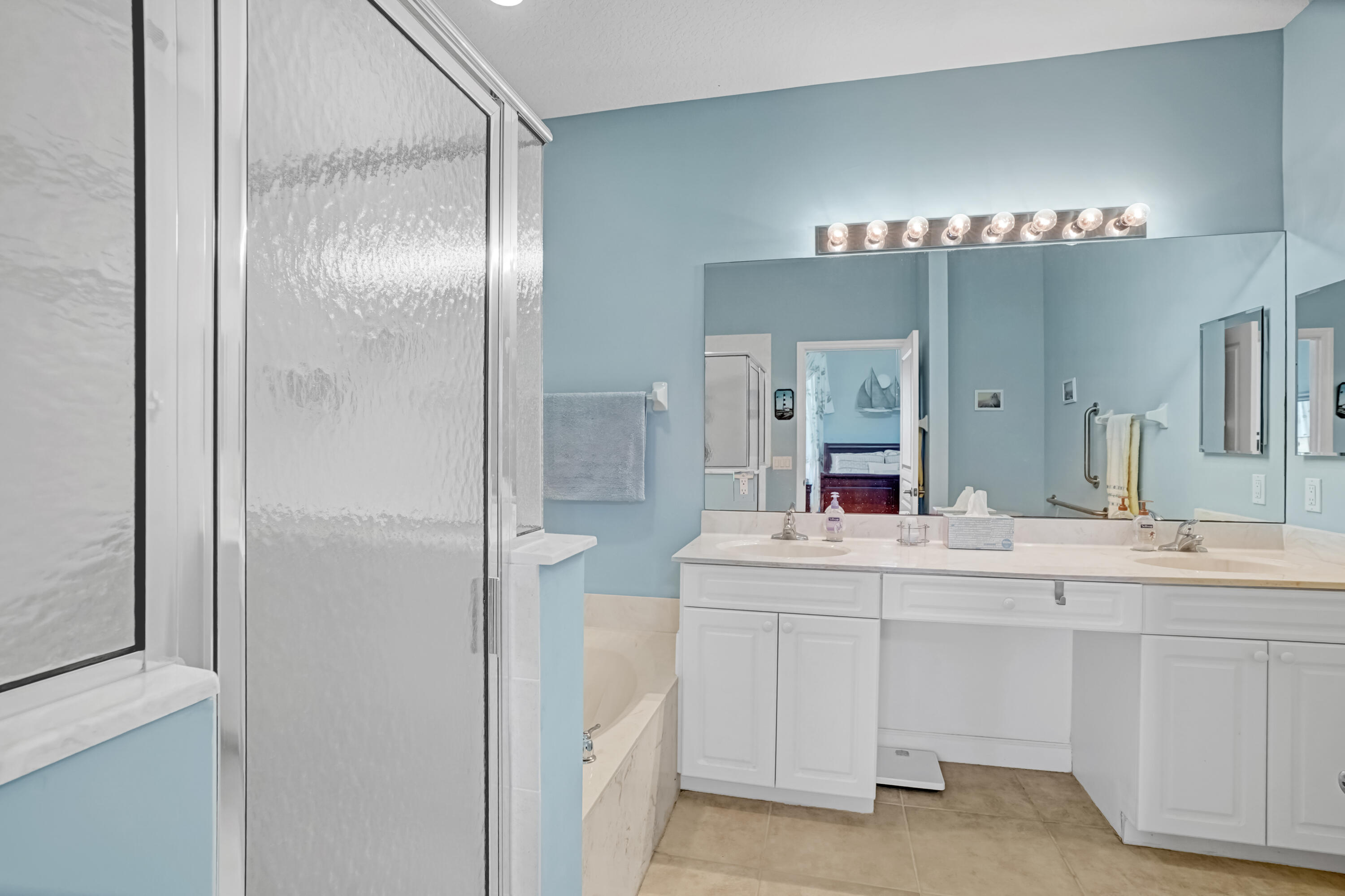 TRADITION PLAT NO 8 - Residential