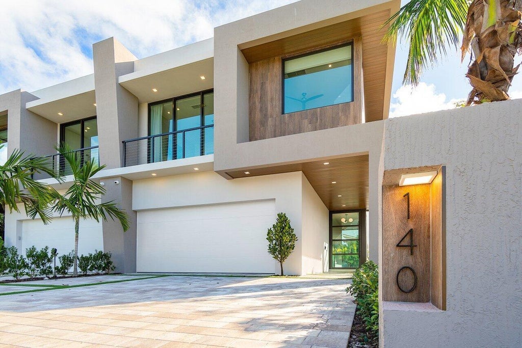 Photo of 140 NE WAVECREST Way, Boca Raton, FL 33432 (MLS # B26088116)