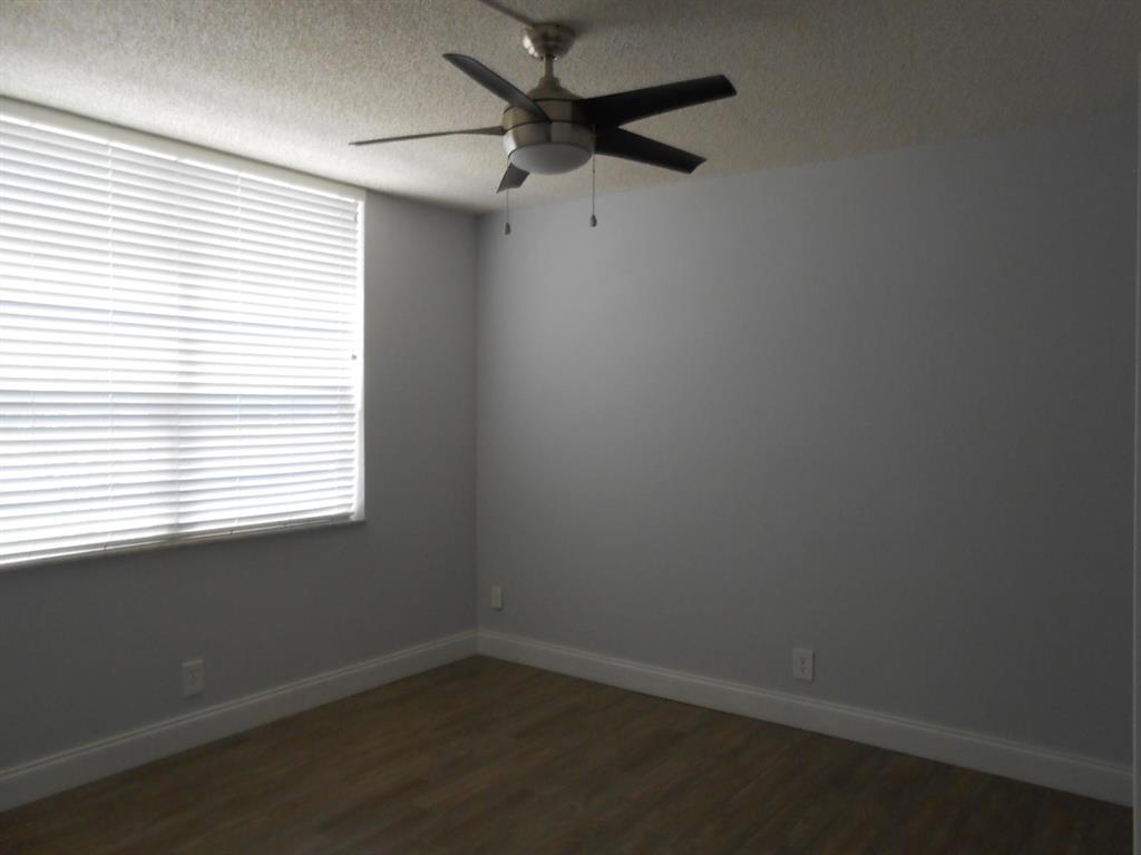 VILLAGES OF ORIOLE ABBEY CONDO - Residential Lease