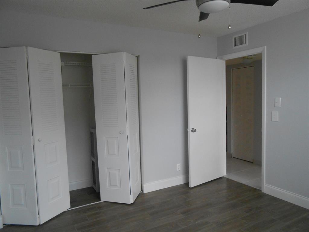 VILLAGES OF ORIOLE ABBEY CONDO - Residential Lease