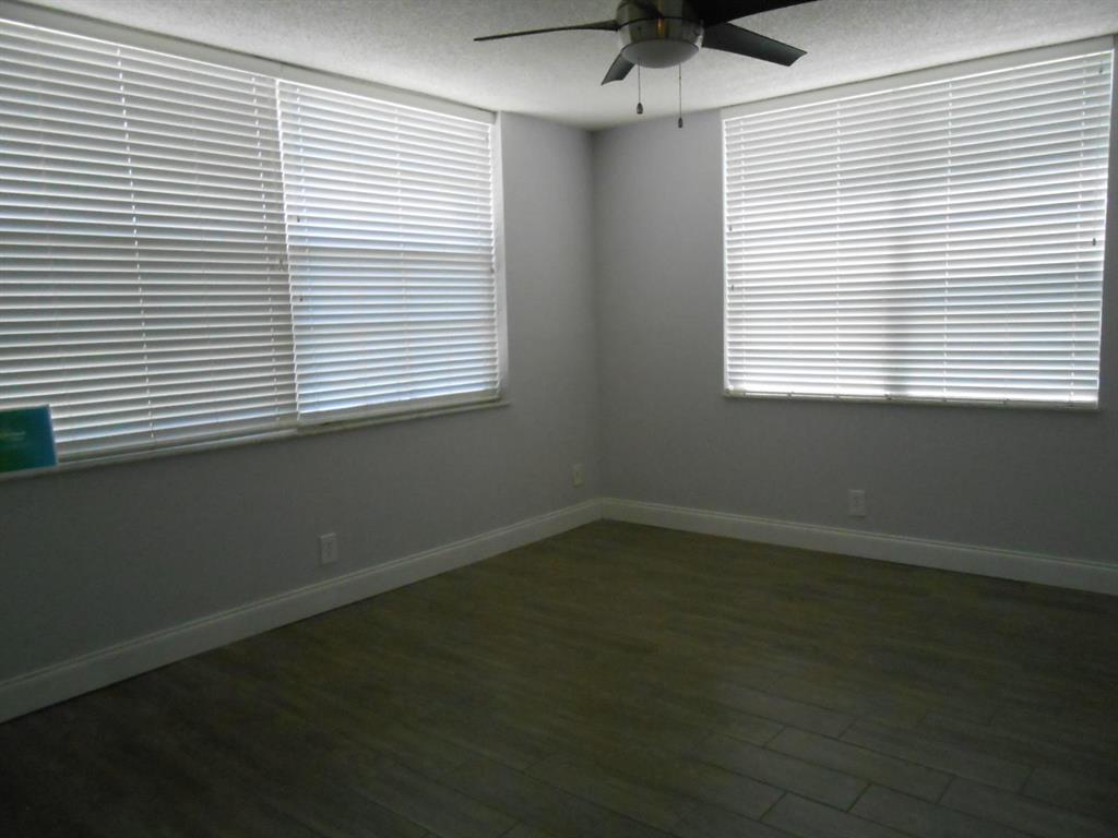 VILLAGES OF ORIOLE ABBEY CONDO - Residential Lease