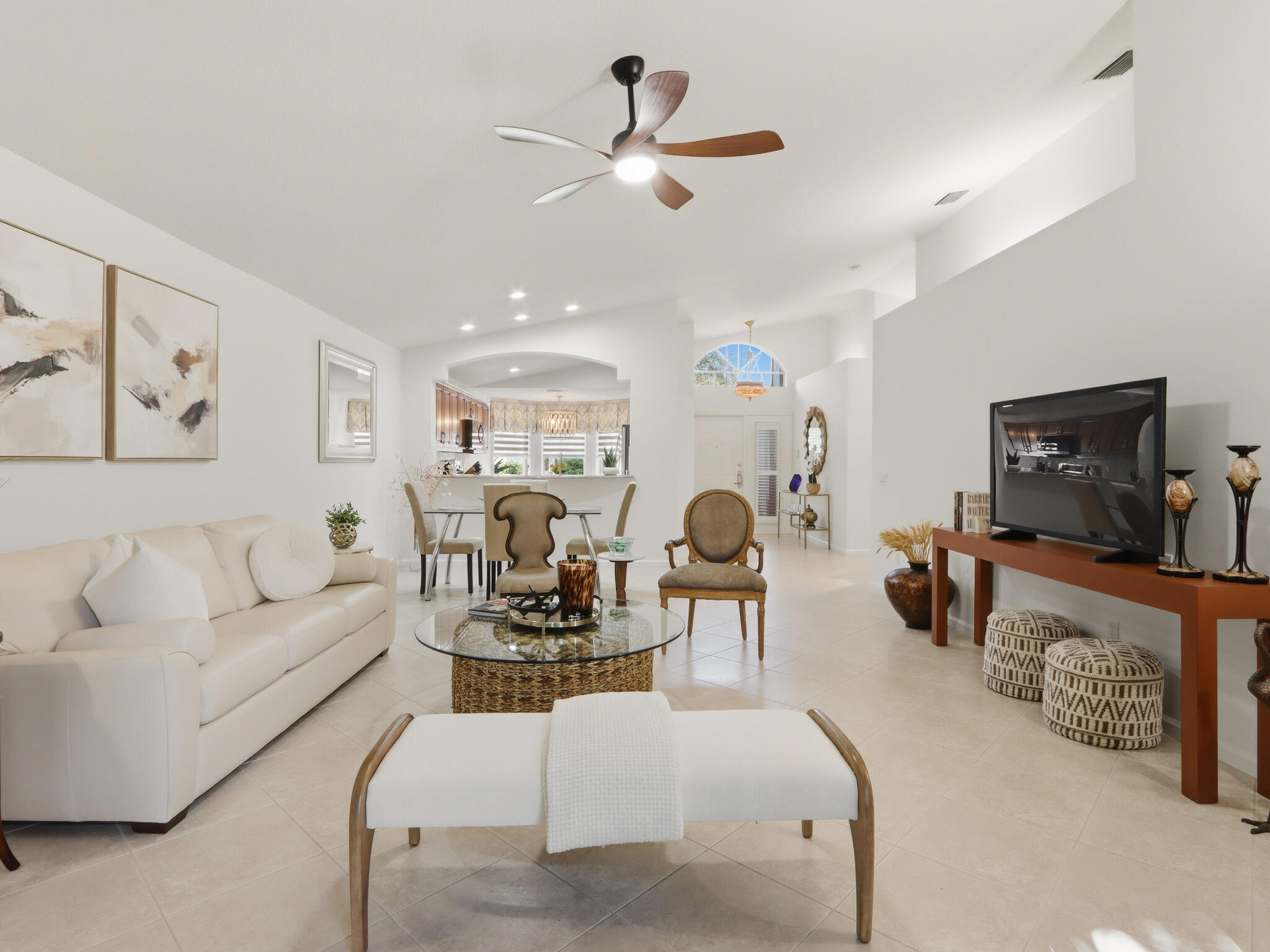 VALENCIA ISLES 3 - Residential