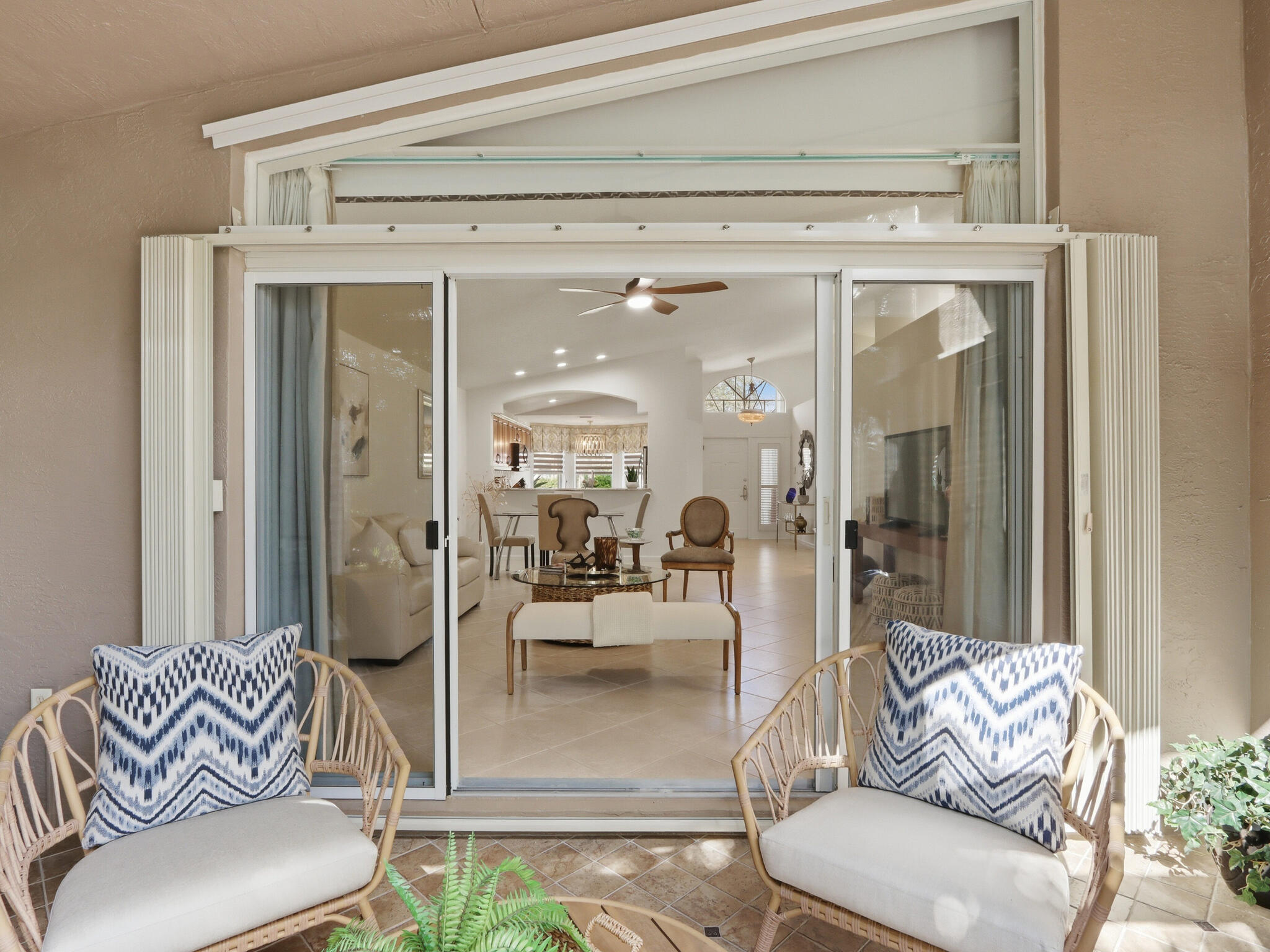 VALENCIA ISLES 3 - Residential