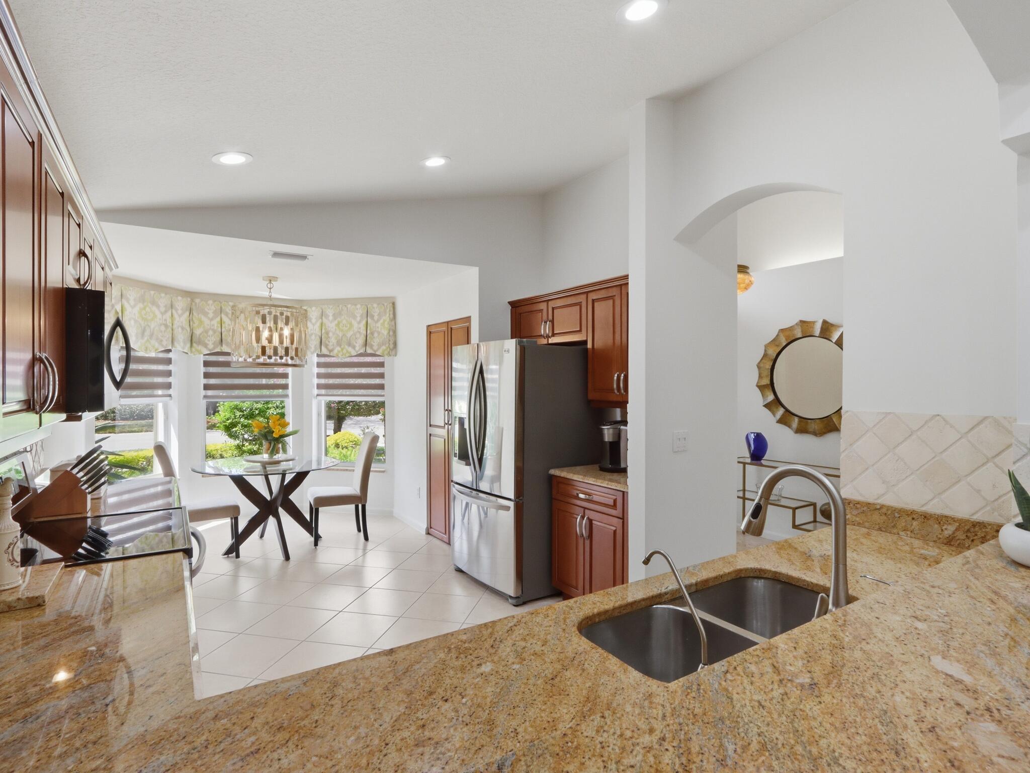 VALENCIA ISLES 3 - Residential