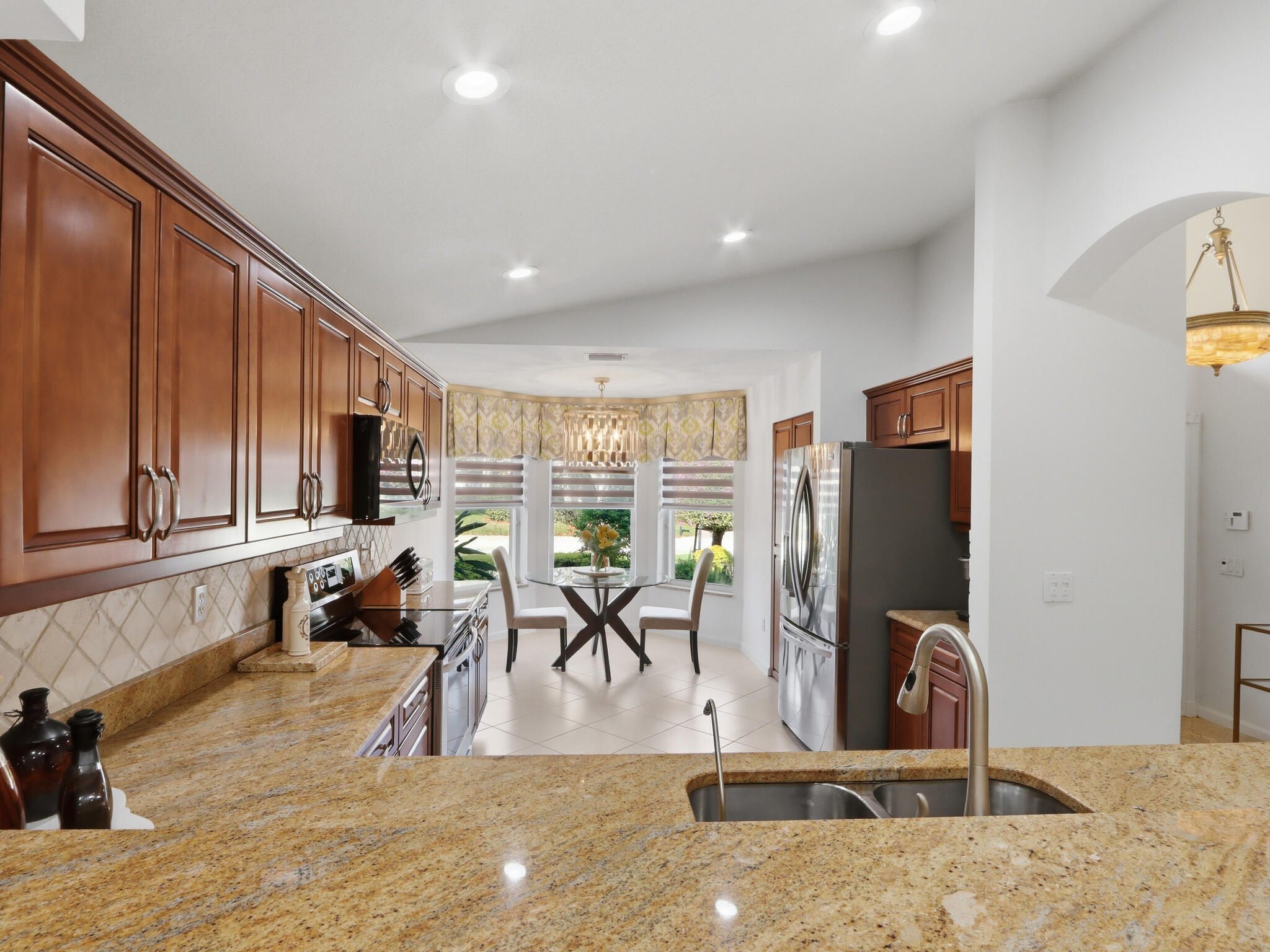 VALENCIA ISLES 3 - Residential