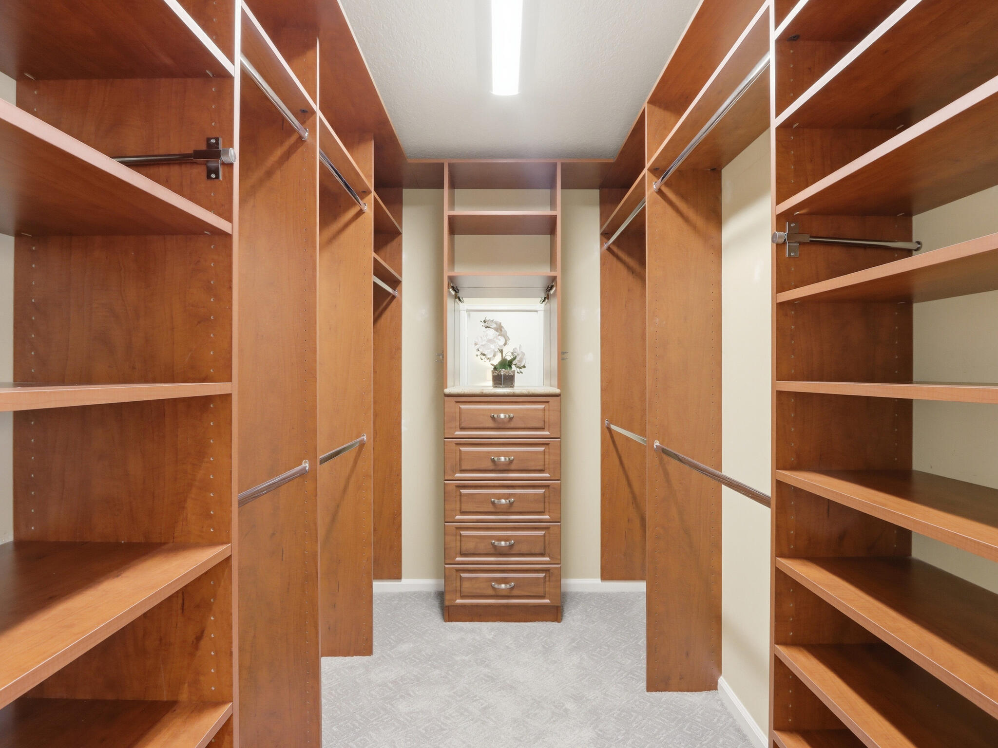 VALENCIA ISLES 3 - Residential