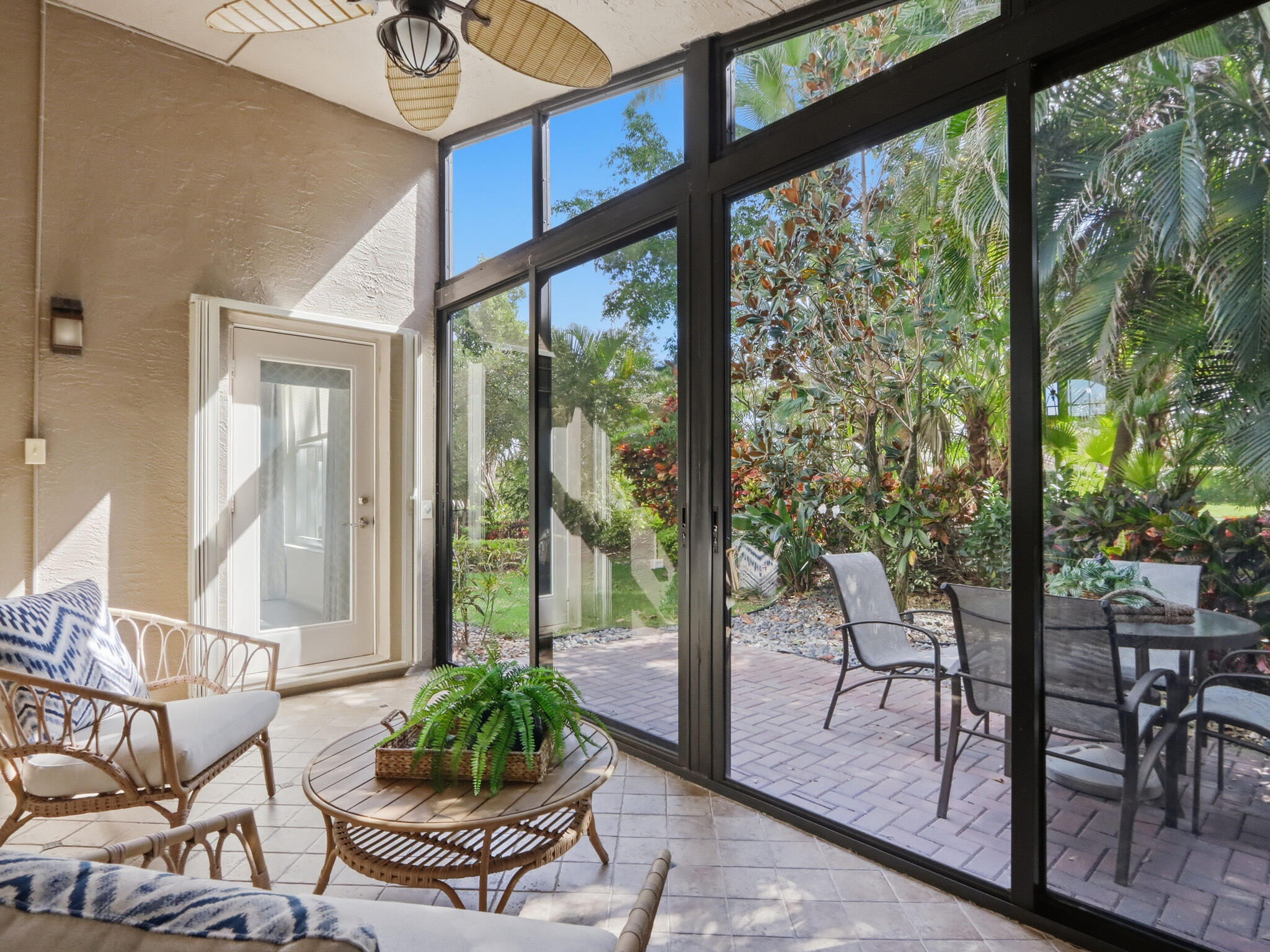 VALENCIA ISLES 3 - Residential