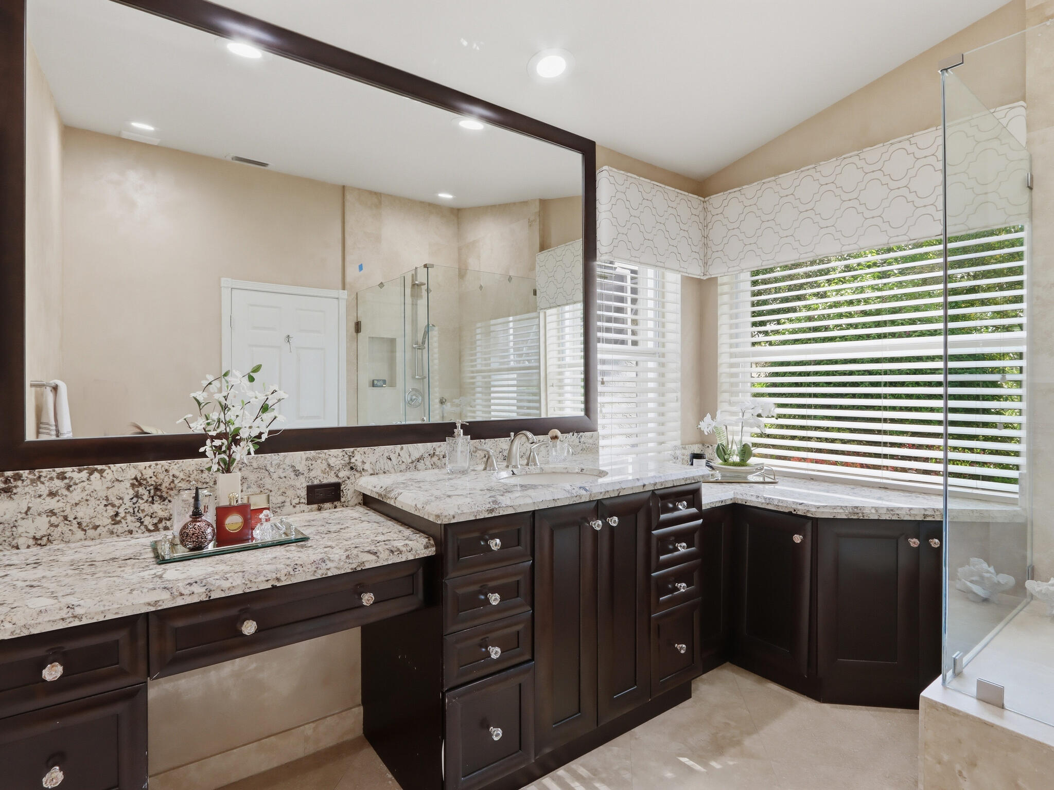 VALENCIA ISLES 3 - Residential