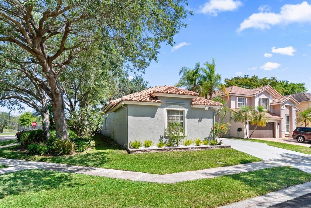 Photo of 10800 La Salinas Circle, Boca Raton, FL 33428 (MLS # R10978820)