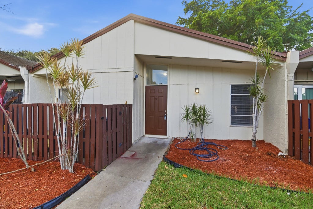 Photo of 11634 ORANGE BLOSSOM Lane #9b, Boca Raton, FL 33428 (MLS # B26093435)