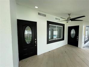2716 Middle River Dr