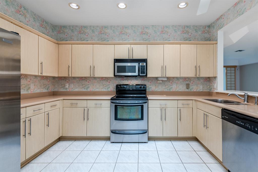 PALM ISLES I, II AND III CONDOS - Residential