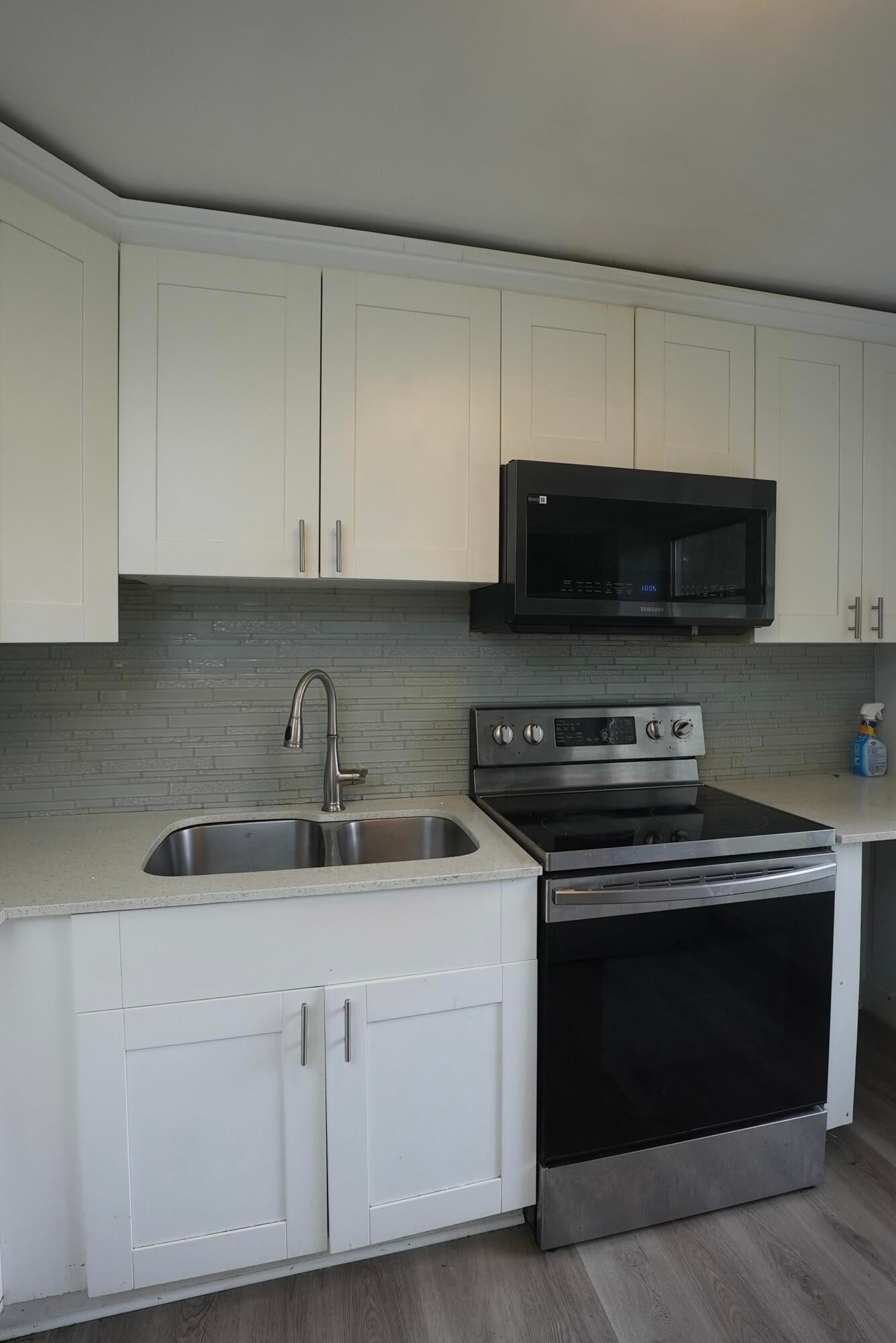 4168 INVERRARY Drive 102