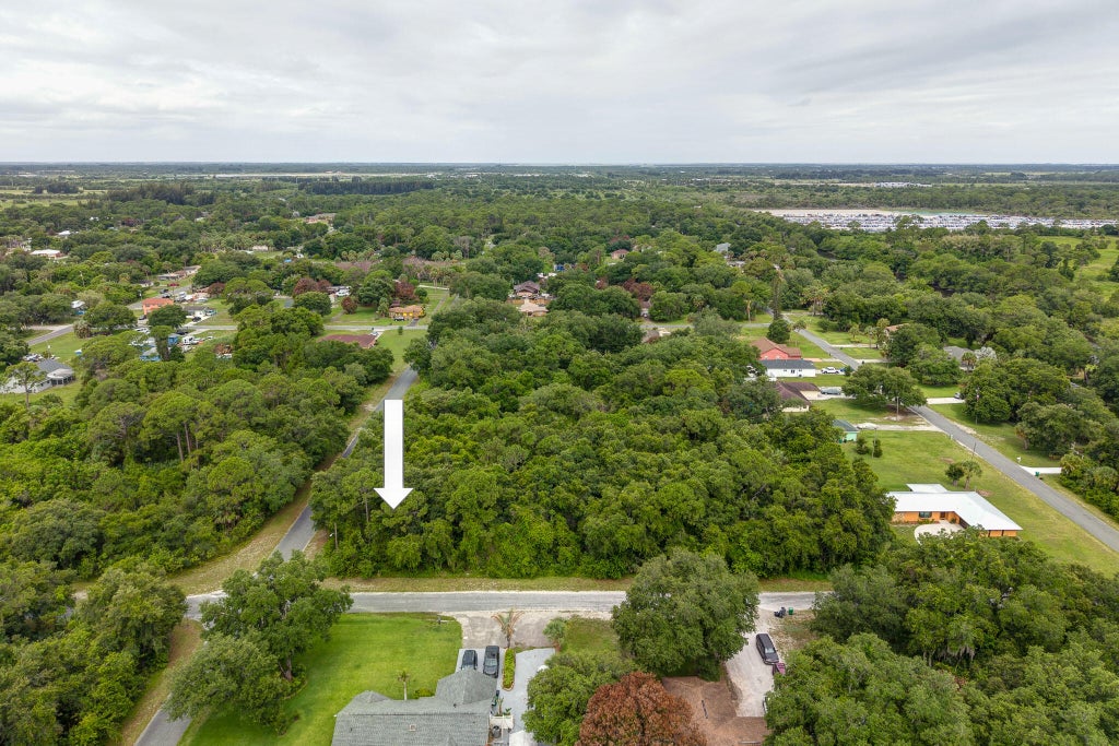 Photo of 0 Avienda Avenue, Fort Pierce, FL 34946 (MLS # B26038811)