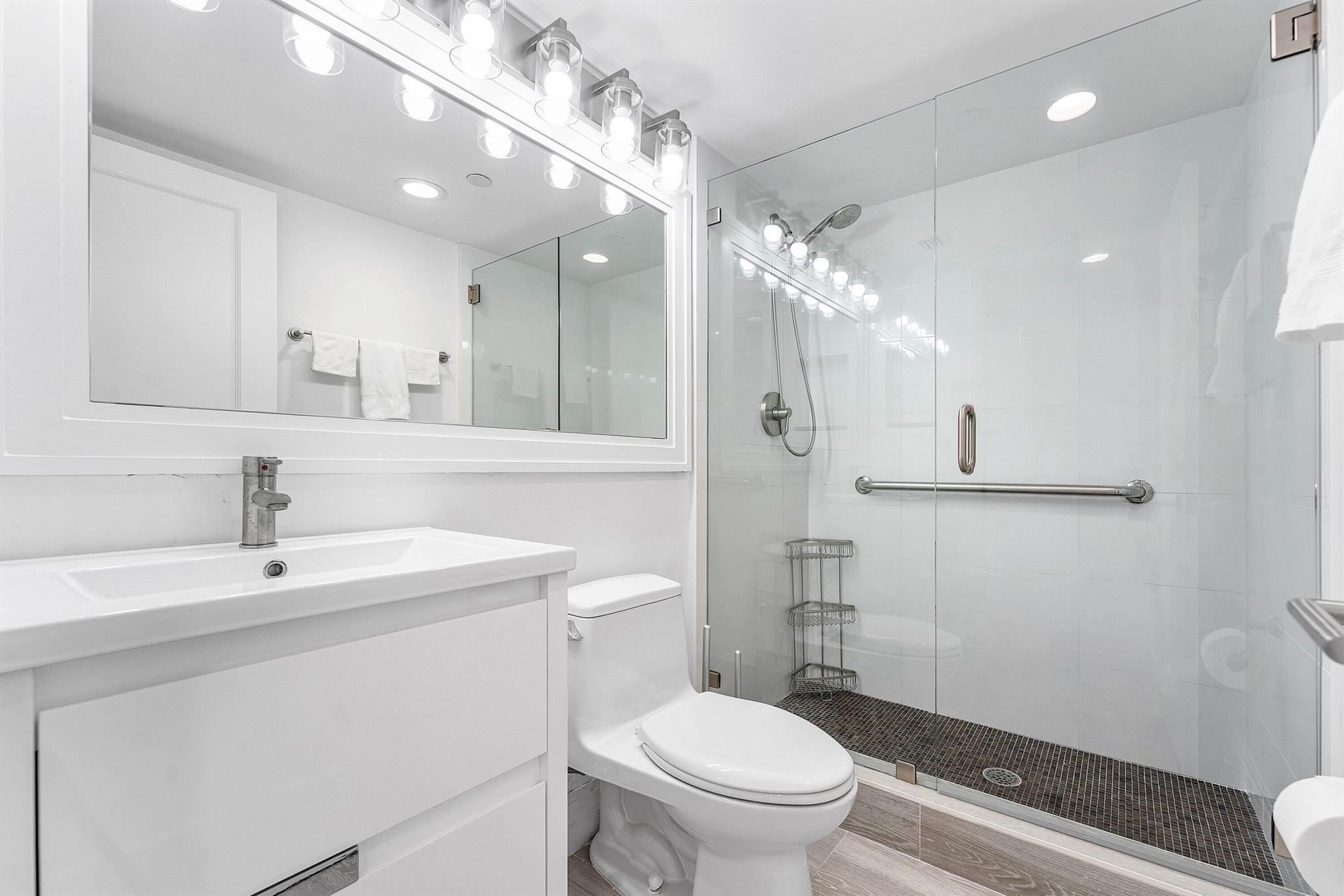 MARBELLA CONDO - Residential