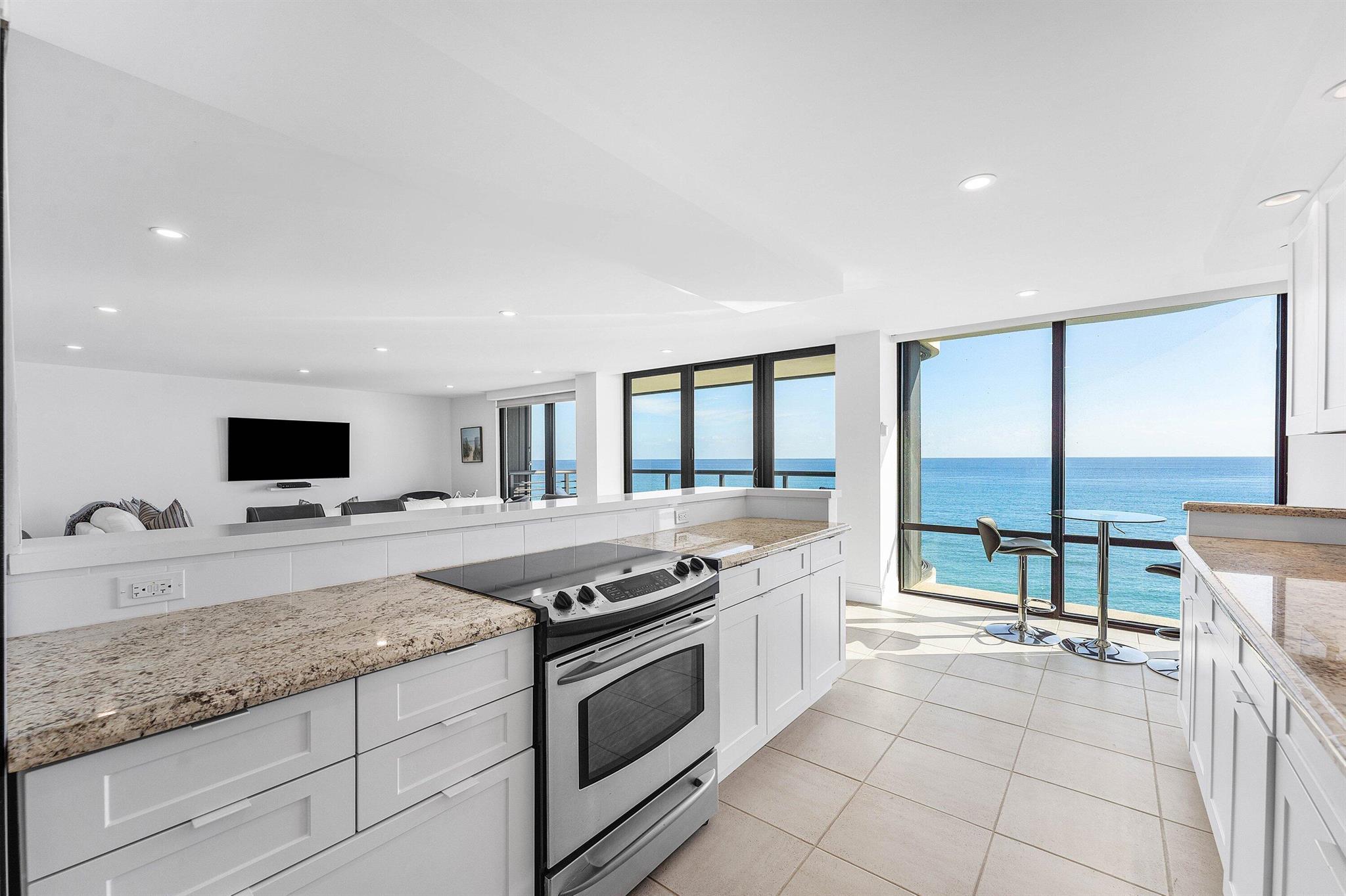 MARBELLA CONDO - Residential