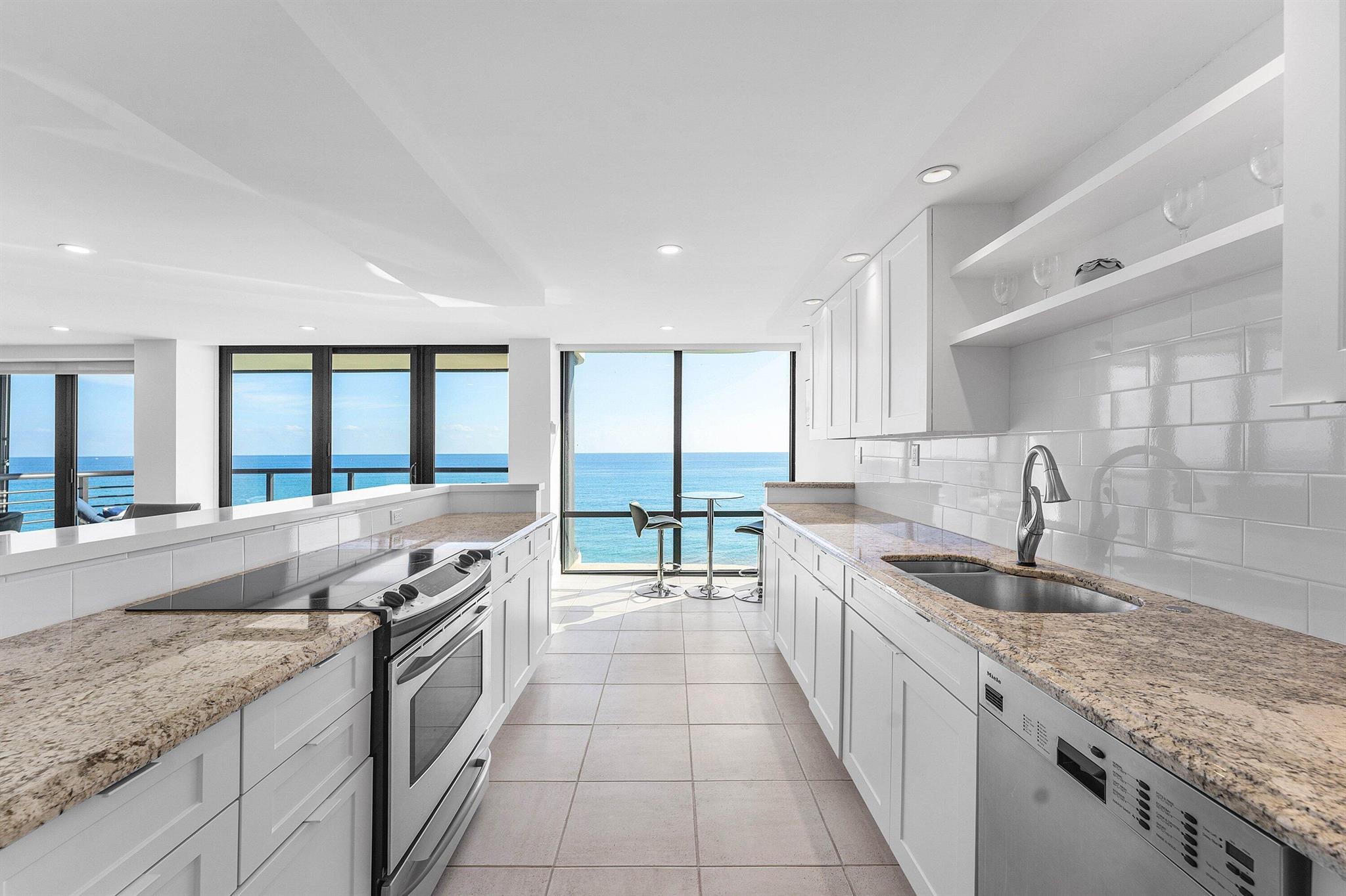 MARBELLA CONDO - Residential