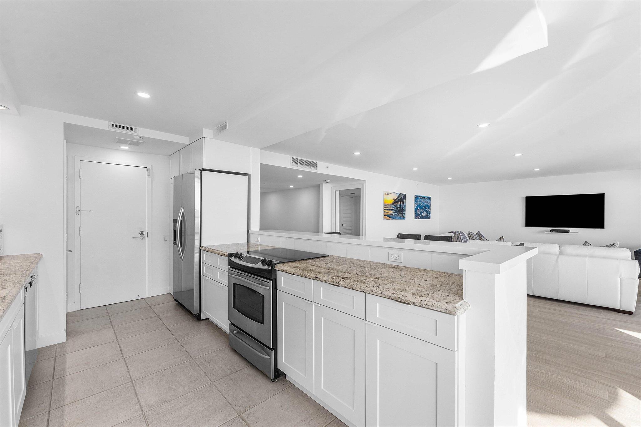 MARBELLA CONDO - Residential