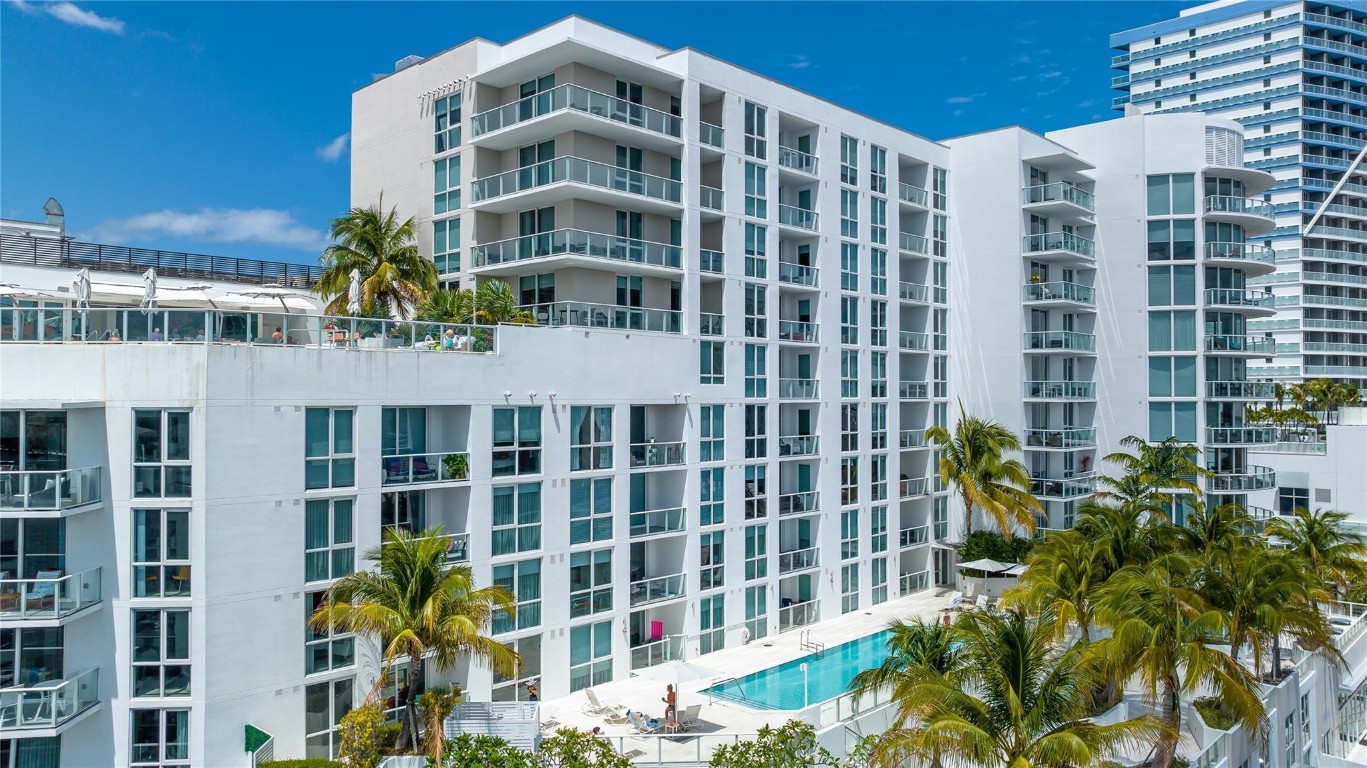 401 N Birch Road 1212