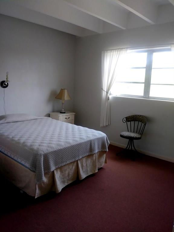 LAKE AVE APTS INC - Residential Lease