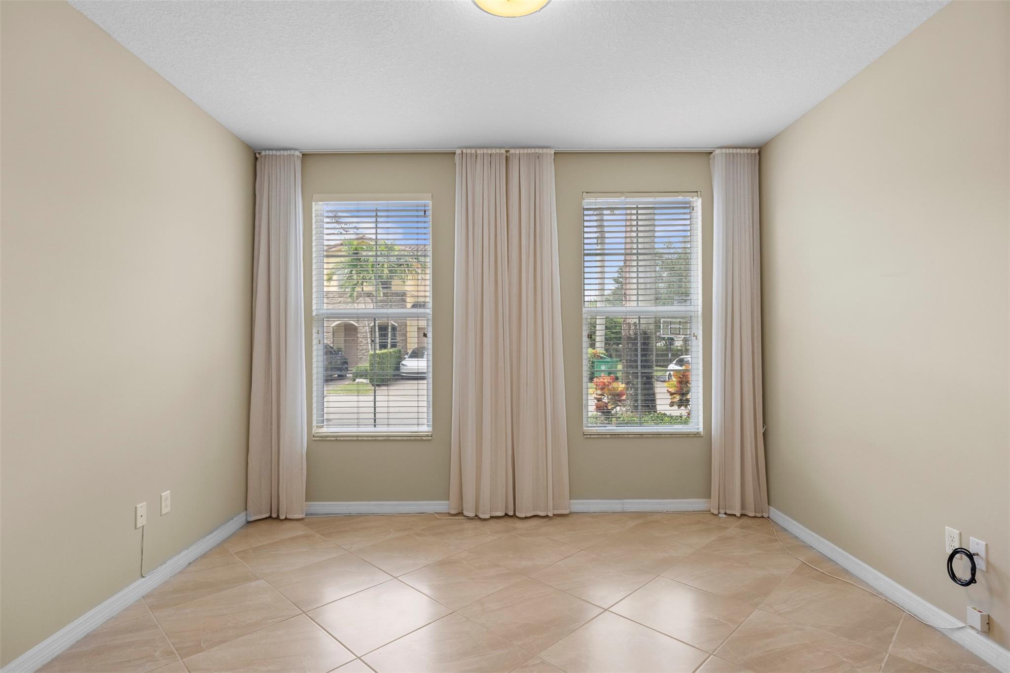 Rodeo Village 176-182 B - Residential Lease