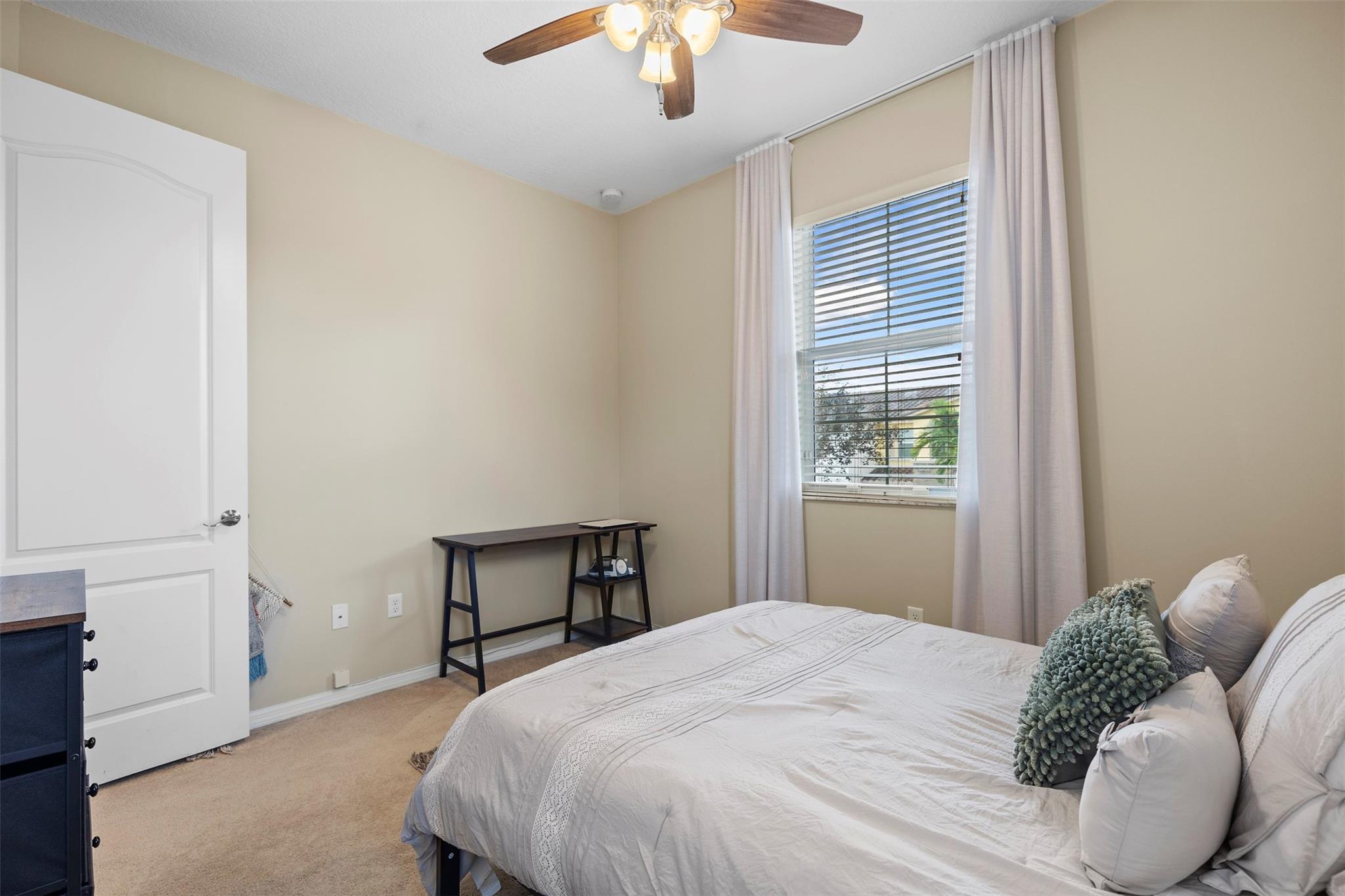 Rodeo Village 176-182 B - Residential Lease