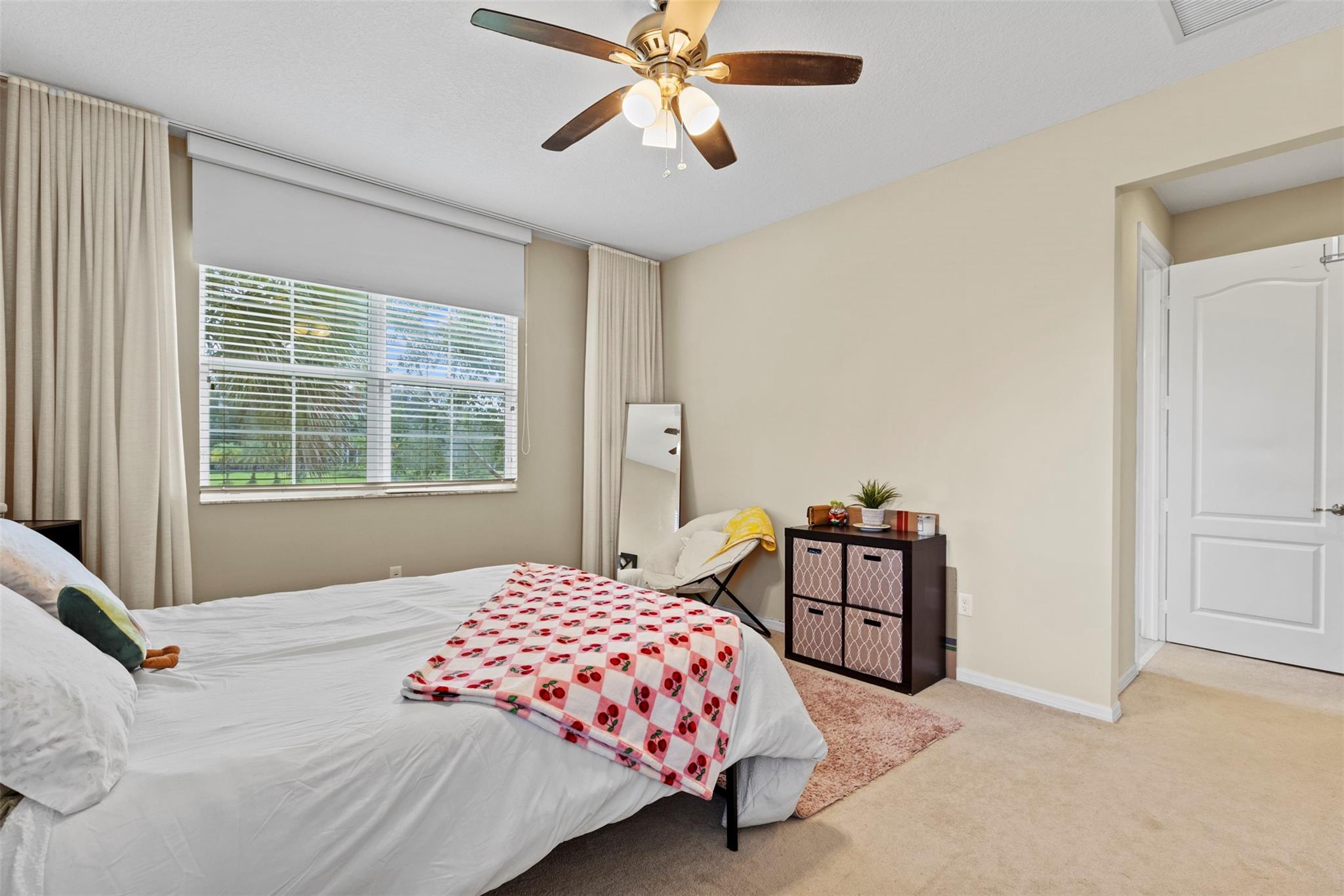 Rodeo Village 176-182 B - Residential Lease