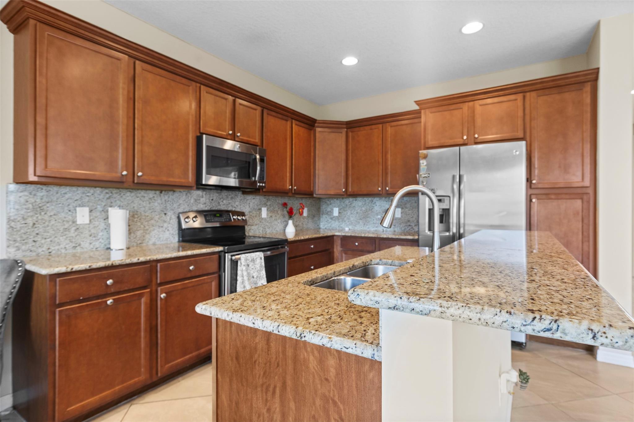 Rodeo Village 176-182 B - Residential Lease