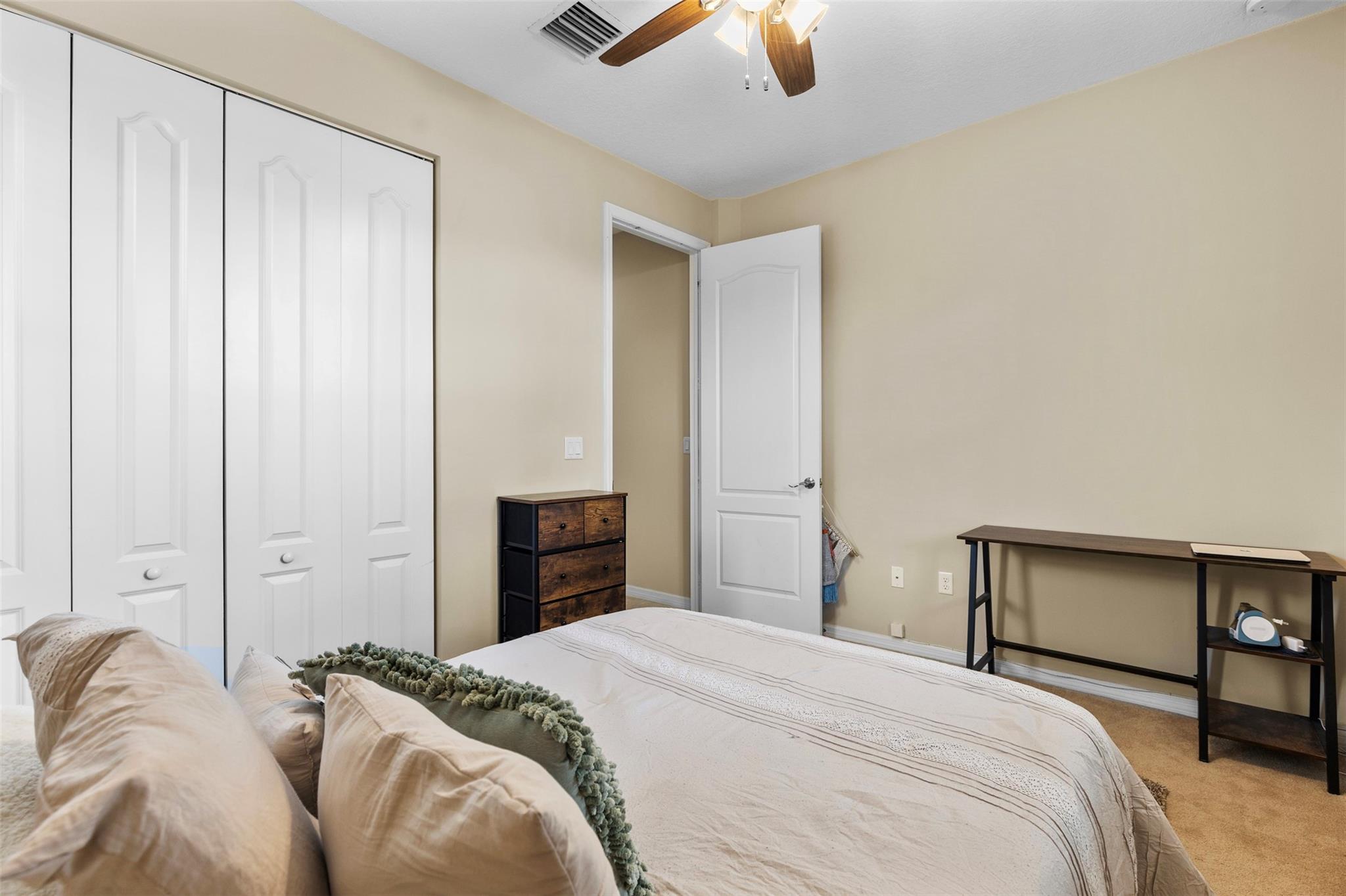 Rodeo Village 176-182 B - Residential Lease