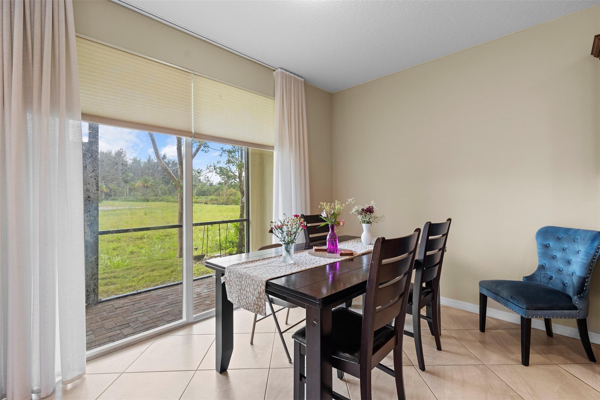 Rodeo Village 176-182 B - Residential Lease