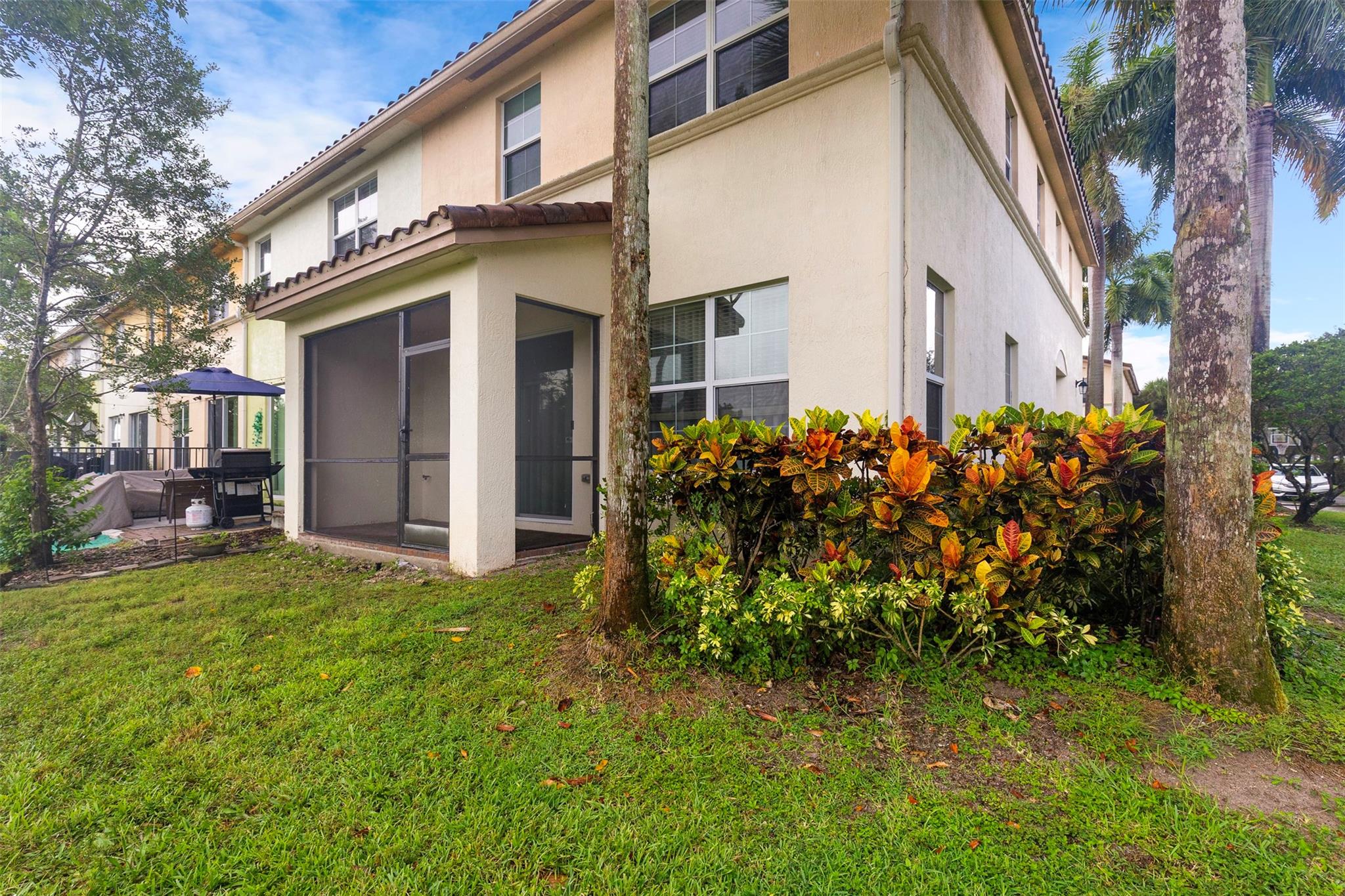 Rodeo Village 176-182 B - Residential Lease