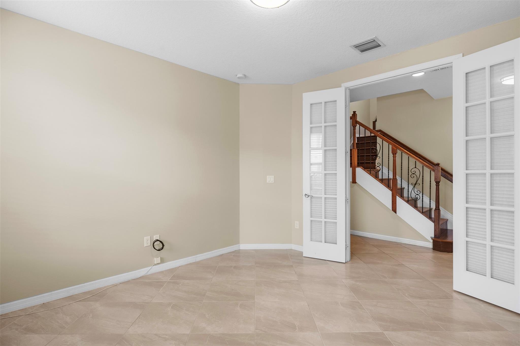 Rodeo Village 176-182 B - Residential Lease
