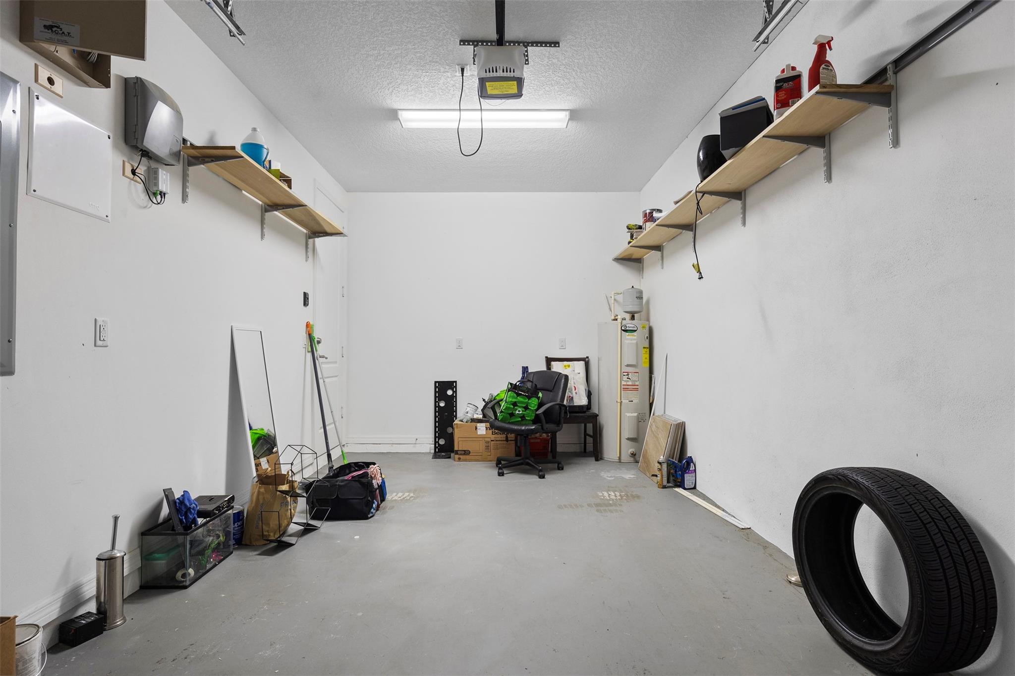 Rodeo Village 176-182 B - Residential Lease
