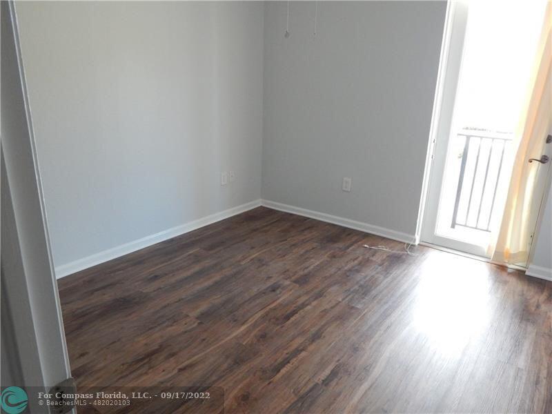 PALOMA LAKES CONDOMINIUM NO 1 - Residential