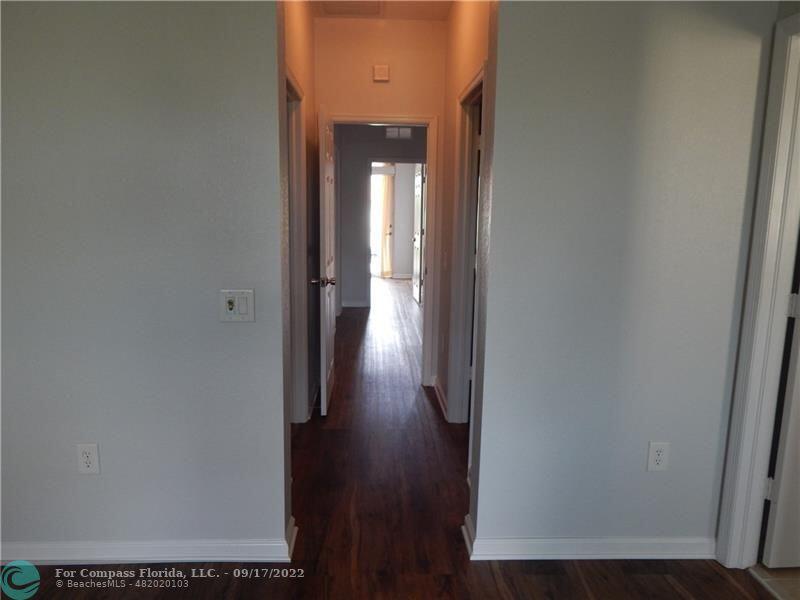 PALOMA LAKES CONDOMINIUM NO 1 - Residential