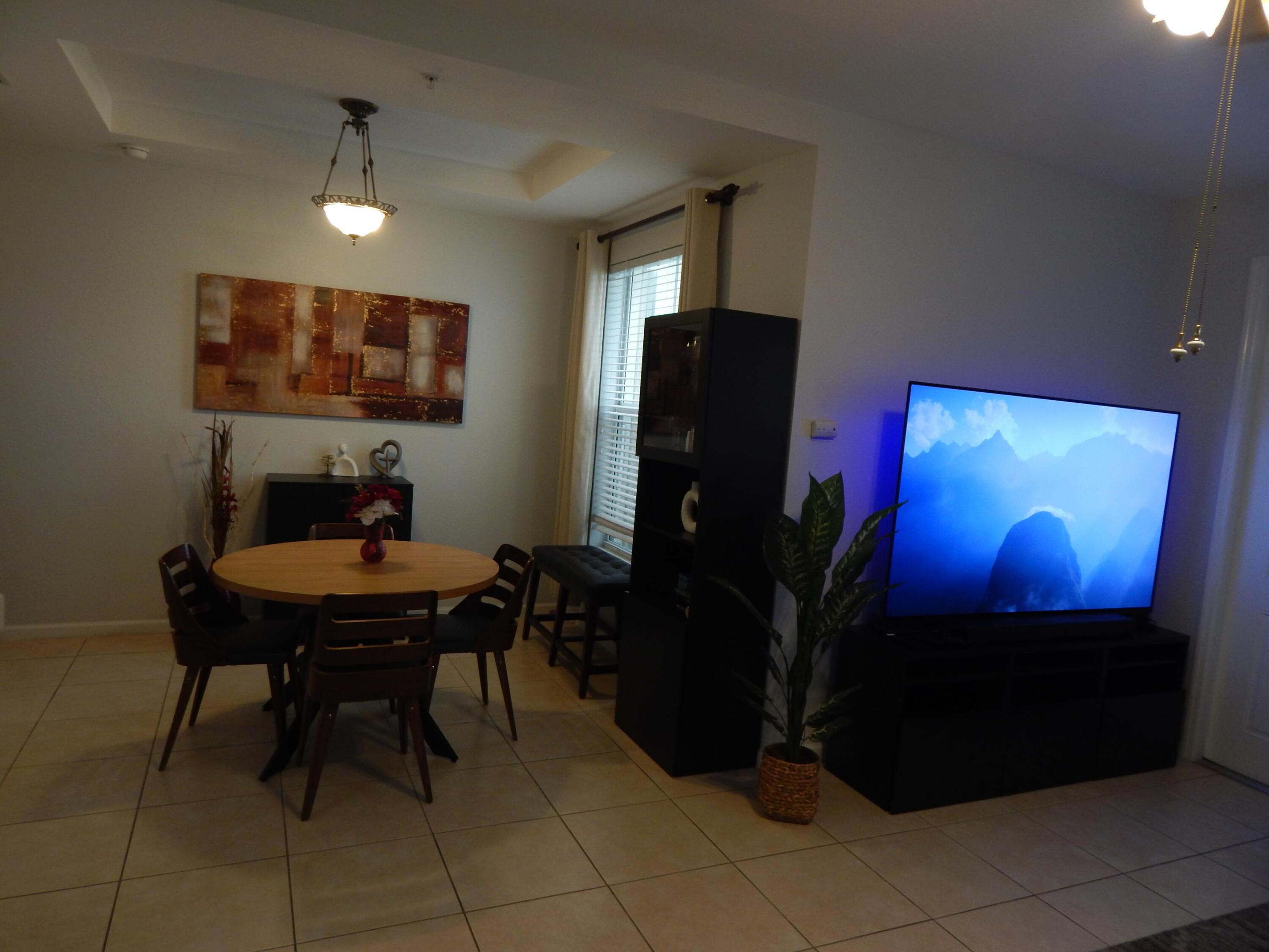 PALOMA LAKES CONDOMINIUM NO 1 - Residential