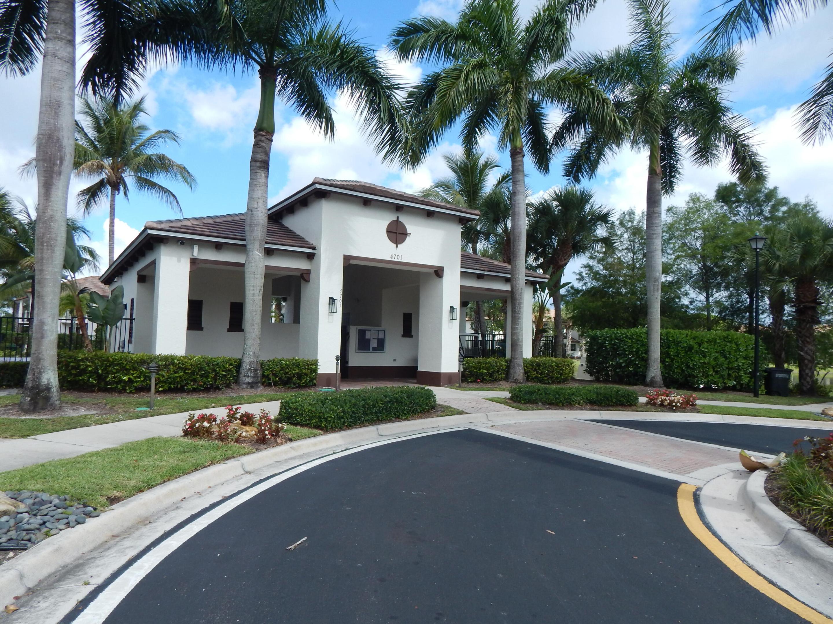PALOMA LAKES CONDOMINIUM NO 1 - Residential
