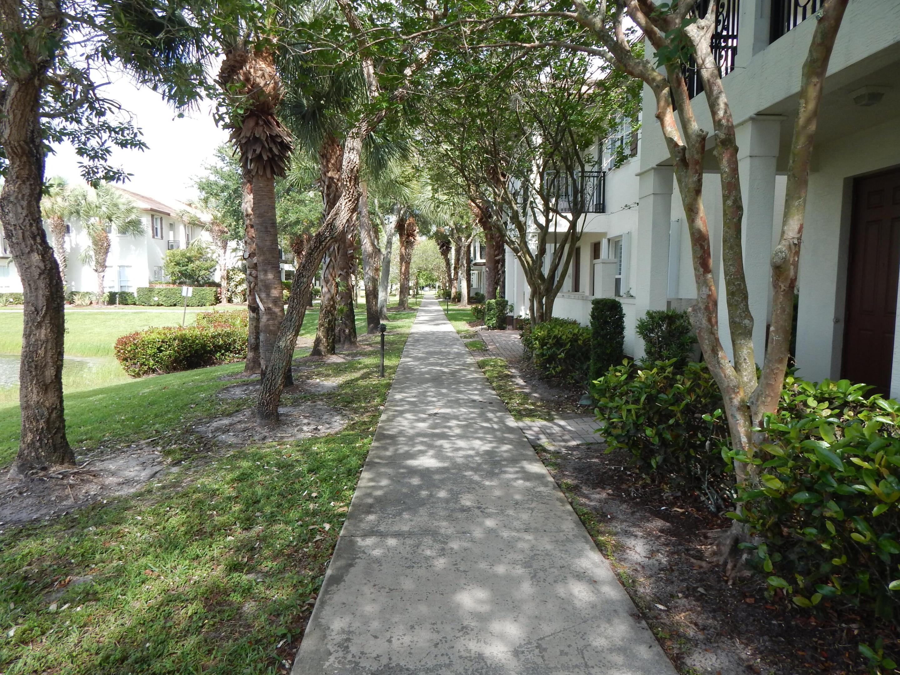 PALOMA LAKES CONDOMINIUM NO 1 - Residential