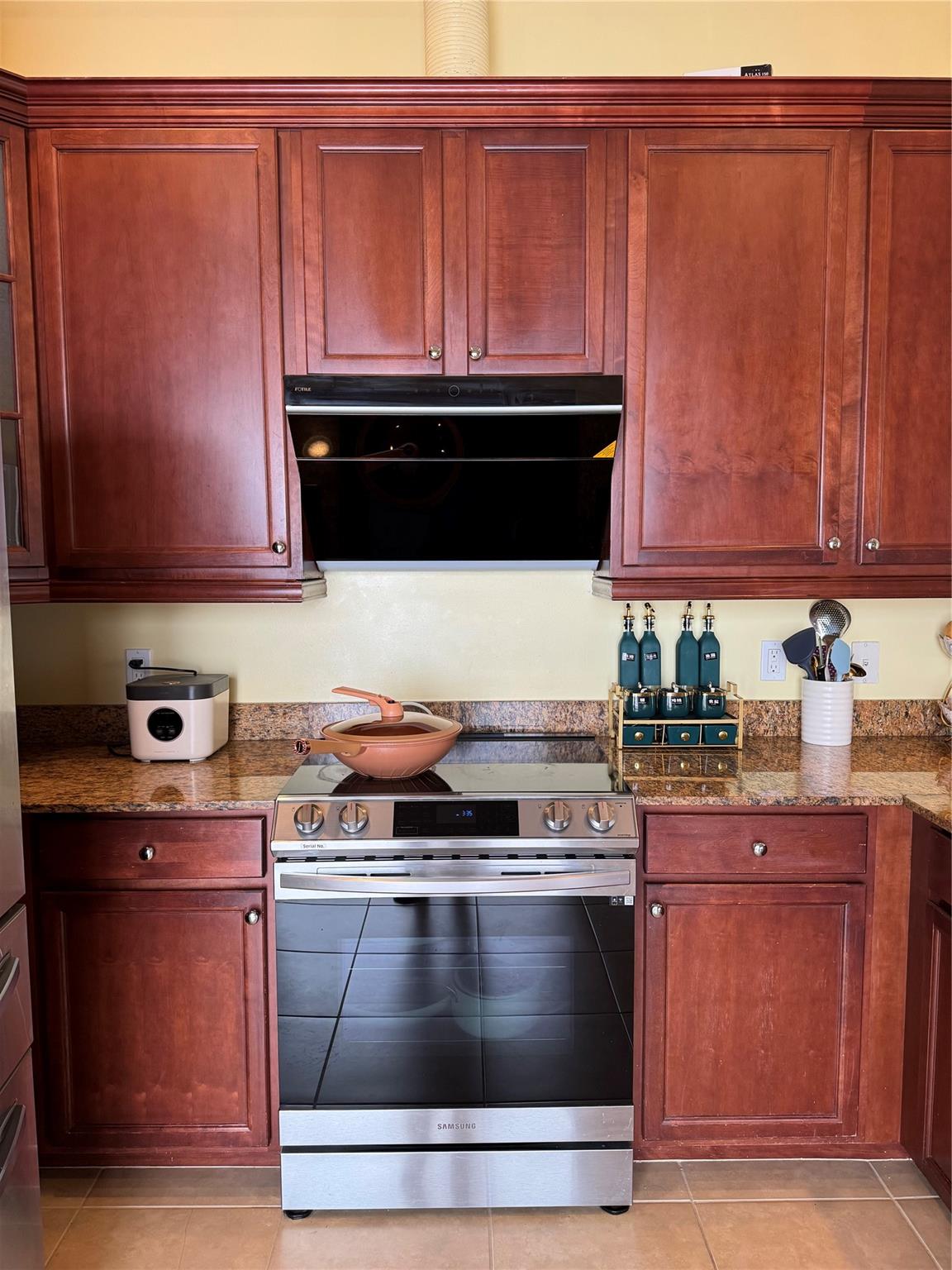 Monterra 175-155 B - Residential Lease