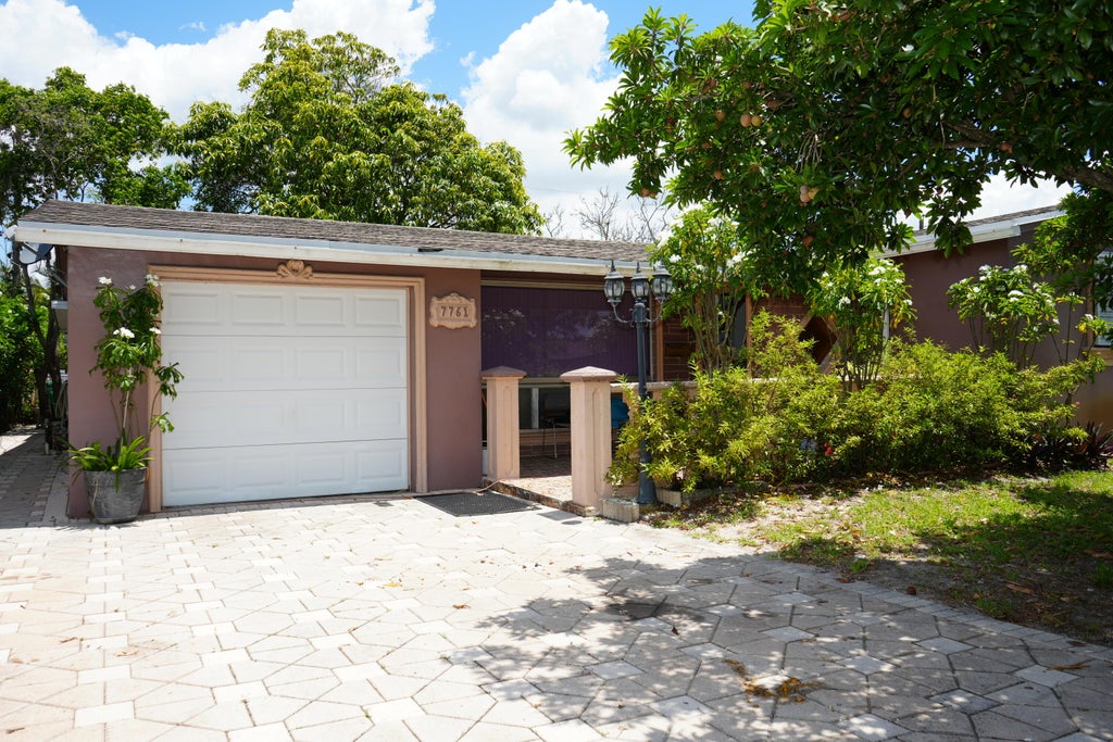 Photo of 7761 BILTMORE Boulevard, Miramar, FL 33023 (MLS # B26083350)
