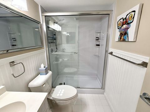 Tiny photo for 359 Oakridge T, Deerfield Beach, FL 33442 (MLS # R11135370)