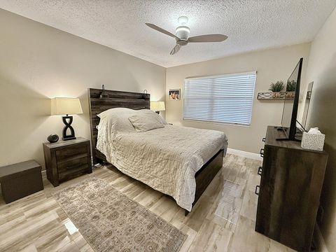 Tiny photo for 359 Oakridge T, Deerfield Beach, FL 33442 (MLS # R11135370)