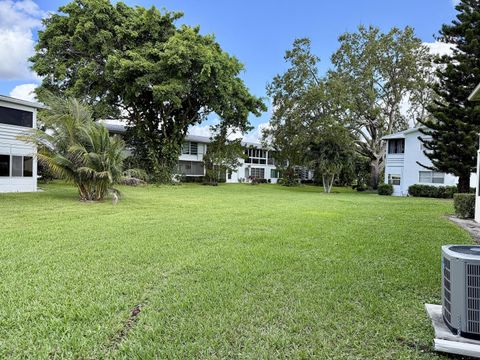 Tiny photo for 359 Oakridge T, Deerfield Beach, FL 33442 (MLS # R11135370)