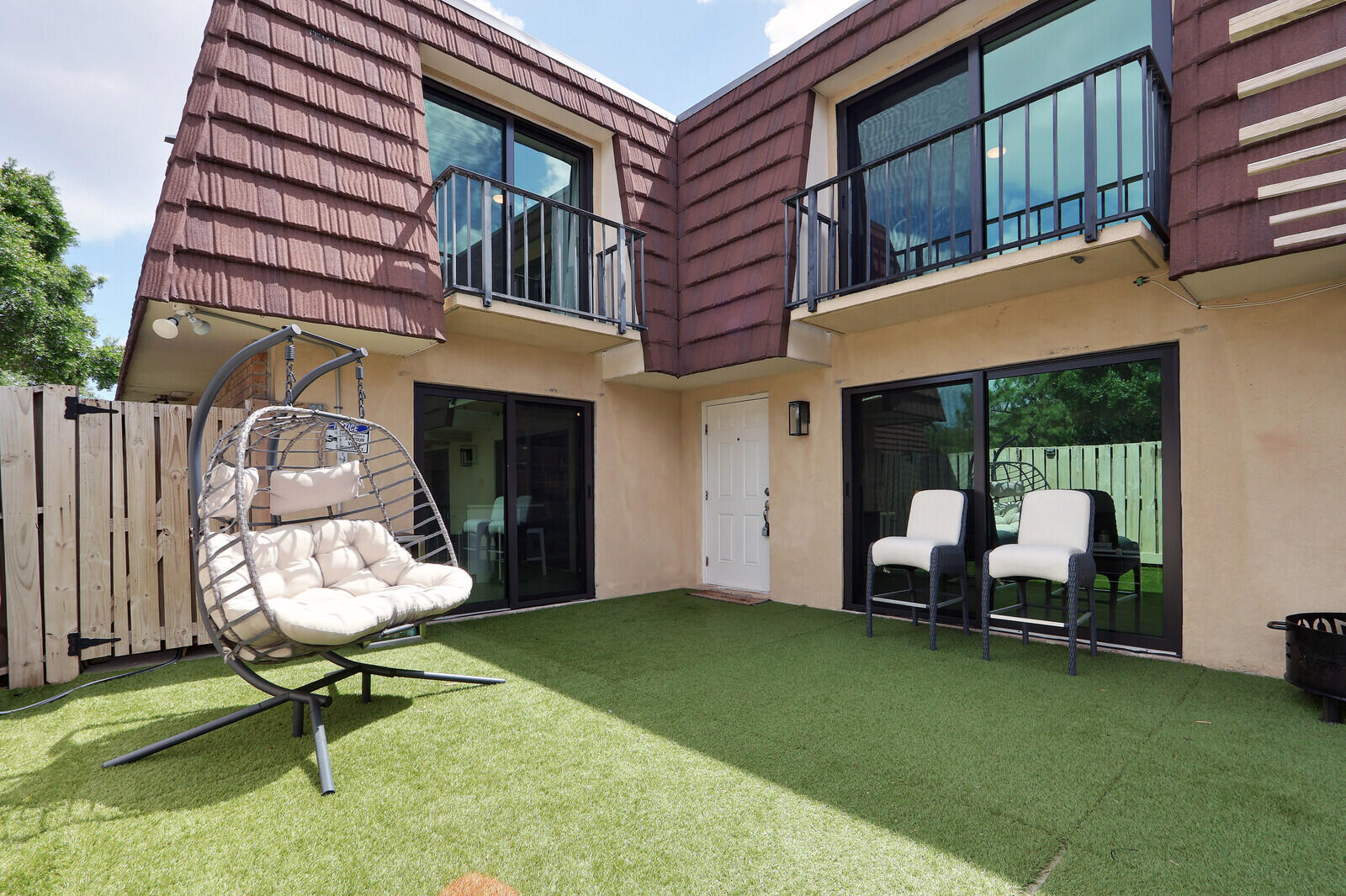 GARDEN LAKES AND GARDEN SQUARE SHOPS - Residential