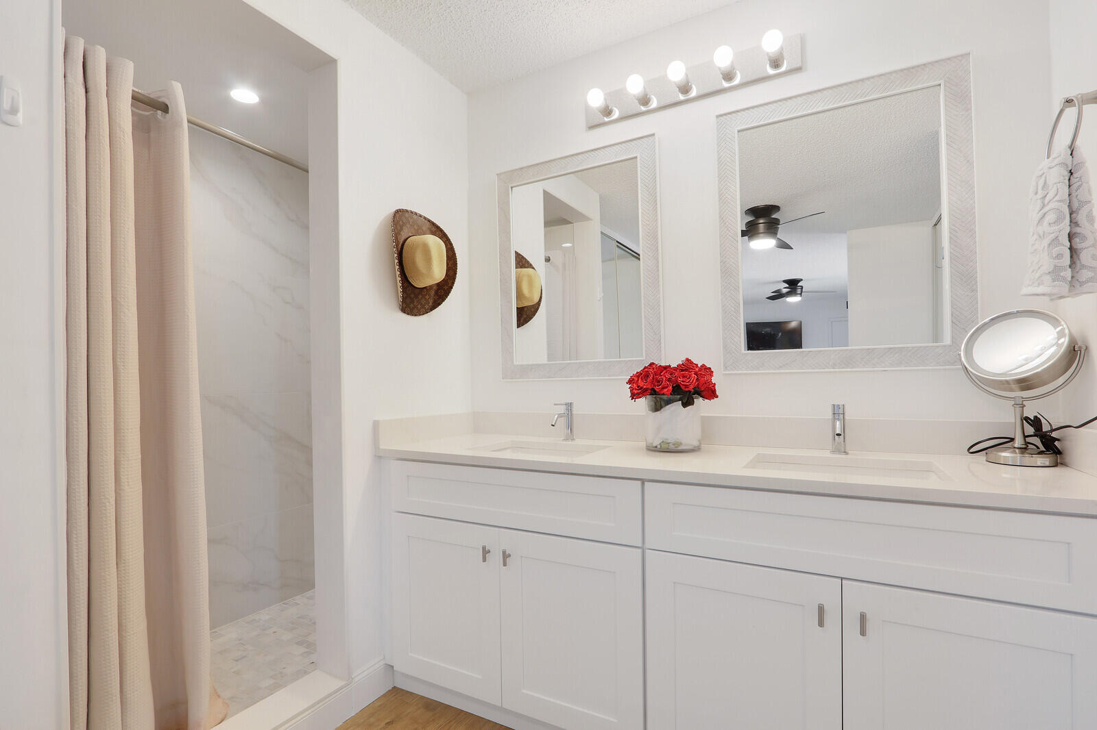 GARDEN LAKES AND GARDEN SQUARE SHOPS - Residential