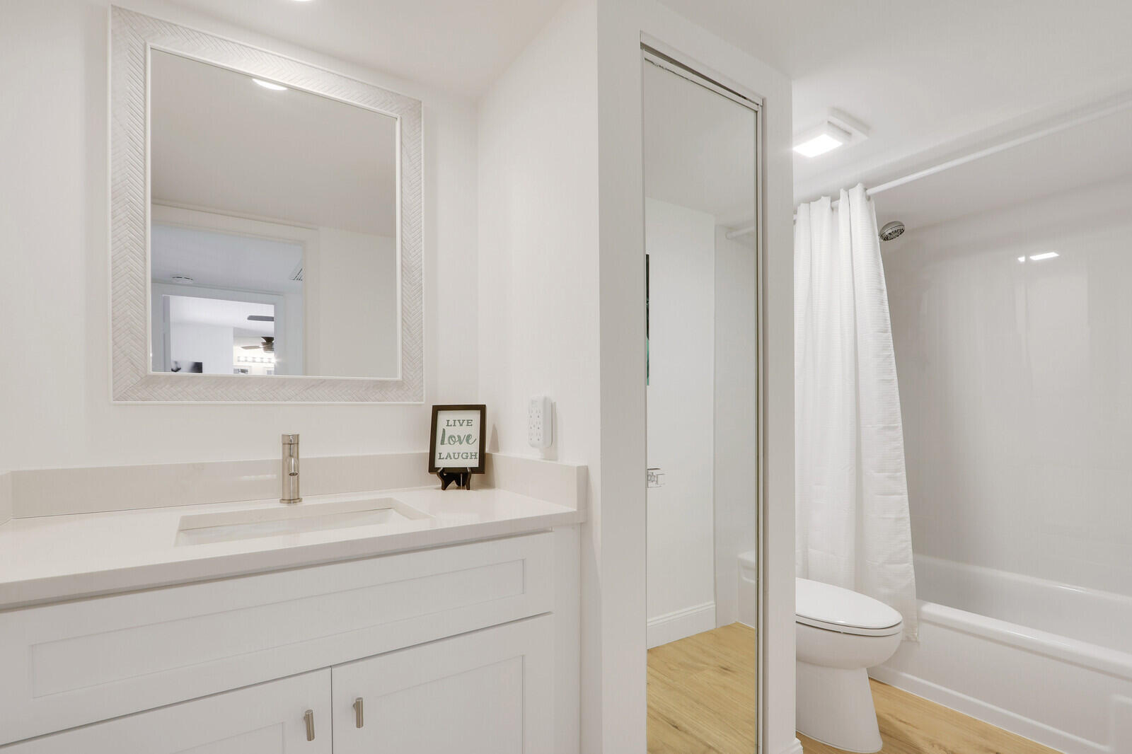 GARDEN LAKES AND GARDEN SQUARE SHOPS - Residential