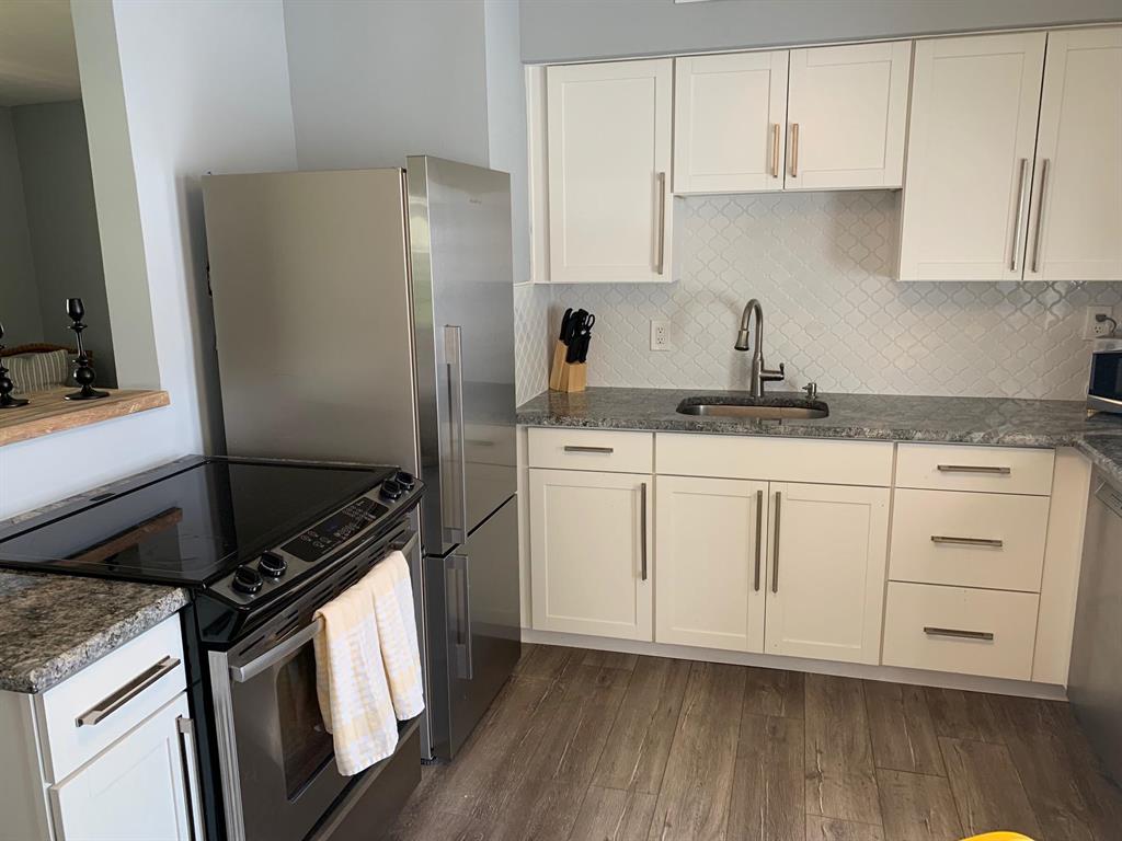 DELL PARK - Residential Lease