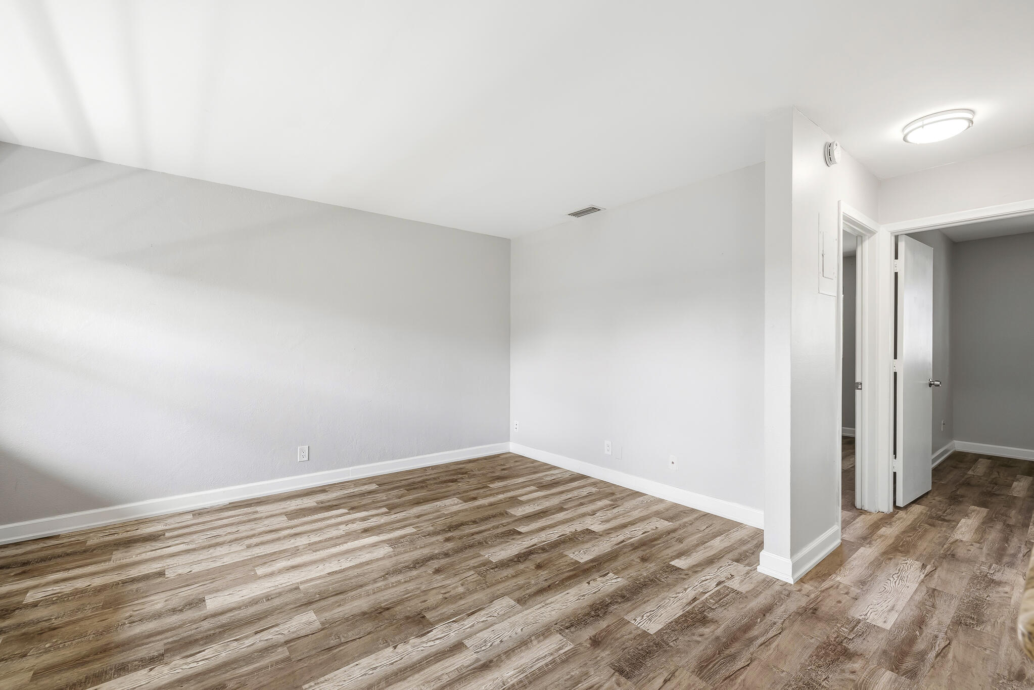 VILLAGE PARK AT OAKLAND CONDO - Residential