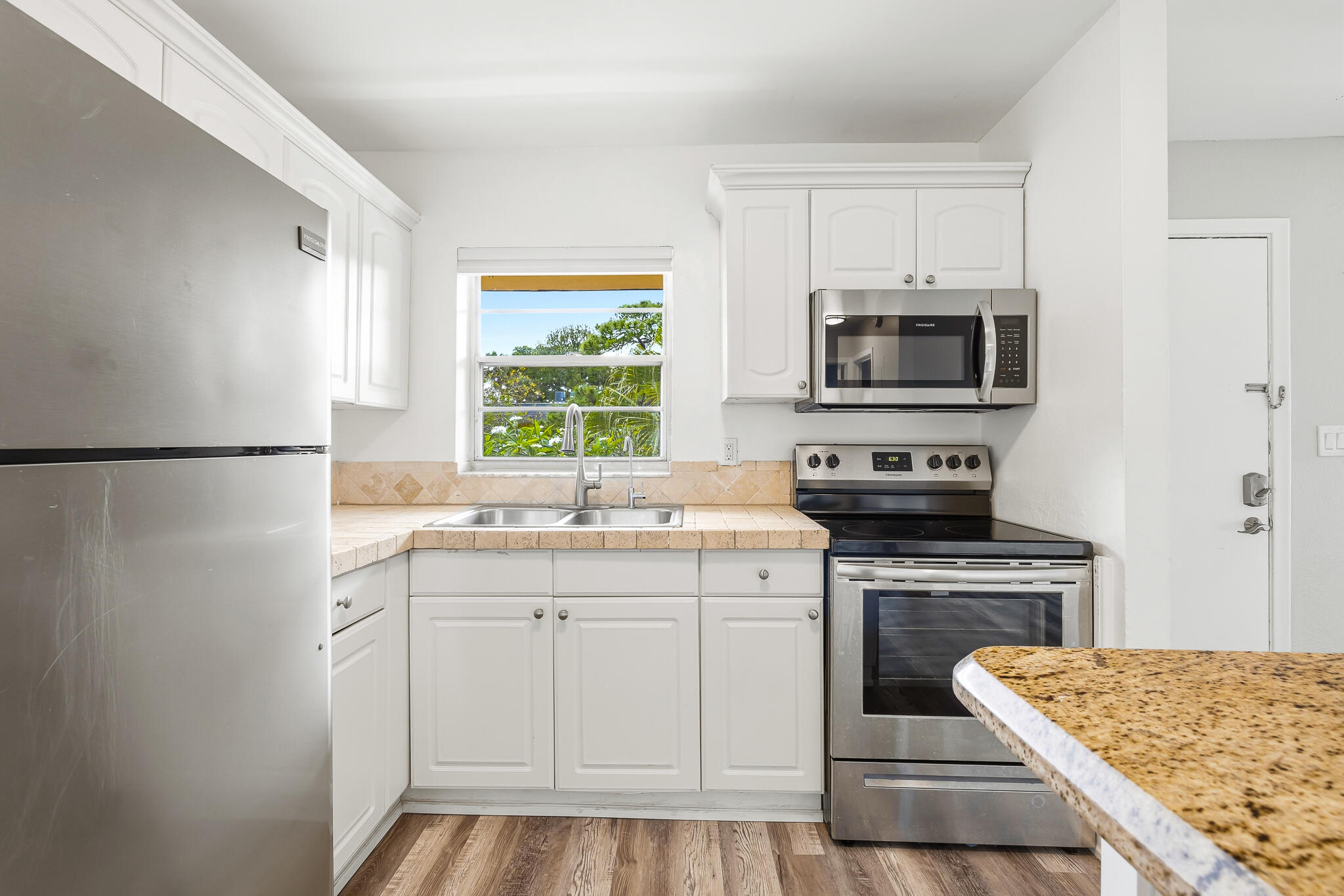 VILLAGE PARK AT OAKLAND CONDO - Residential